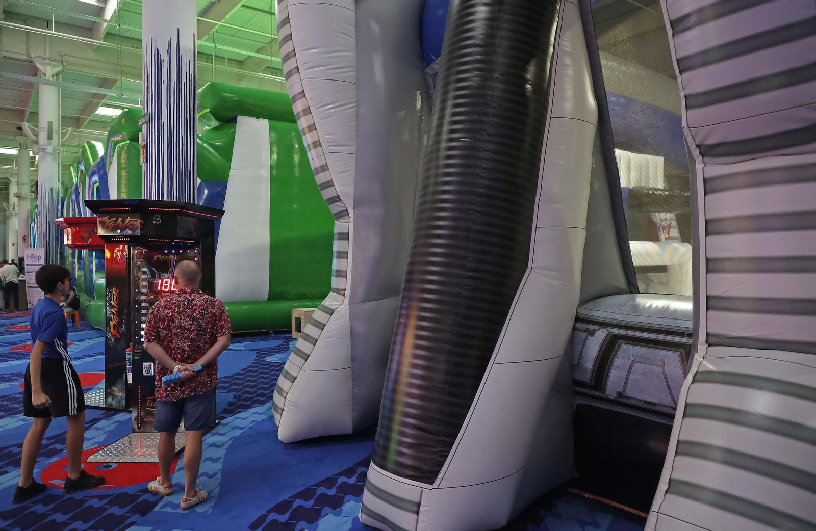 Fotos de la inauguración de Mega Ozone Browling en Los Barrios