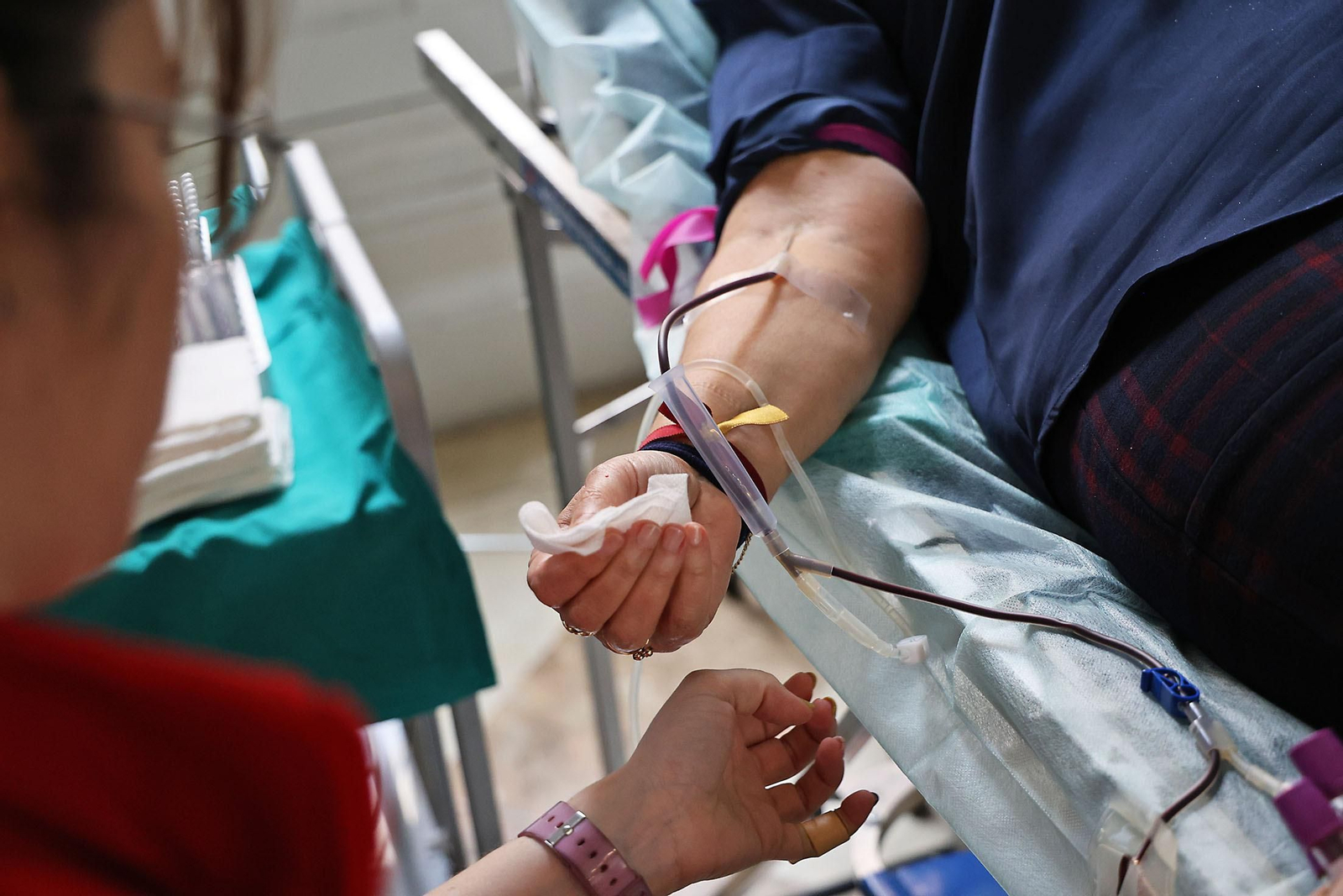 Imágenes de la primera macrocolecta de sangre de este año en Huelva