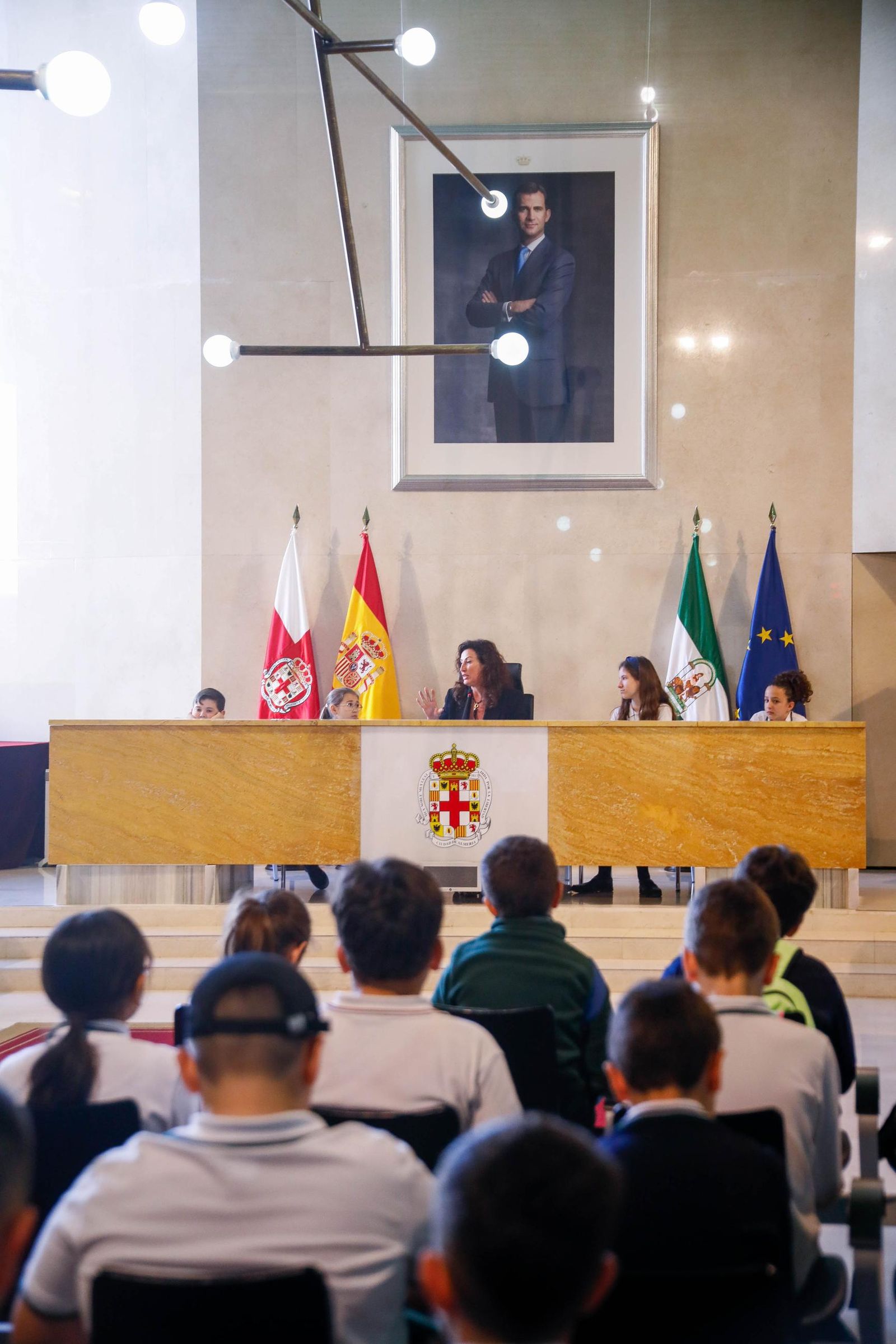 Visita al Ayuntamiento de Almería del colegio Virgen de Fátima, en imágenes