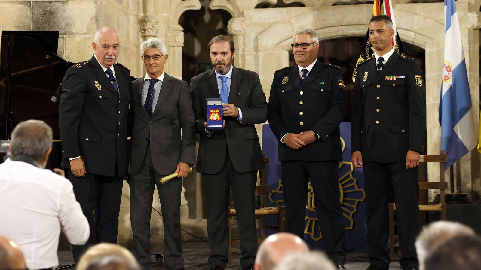 Entrega de medallas de la Asociación Santo Ángel de la Policía Nacional de Jerez