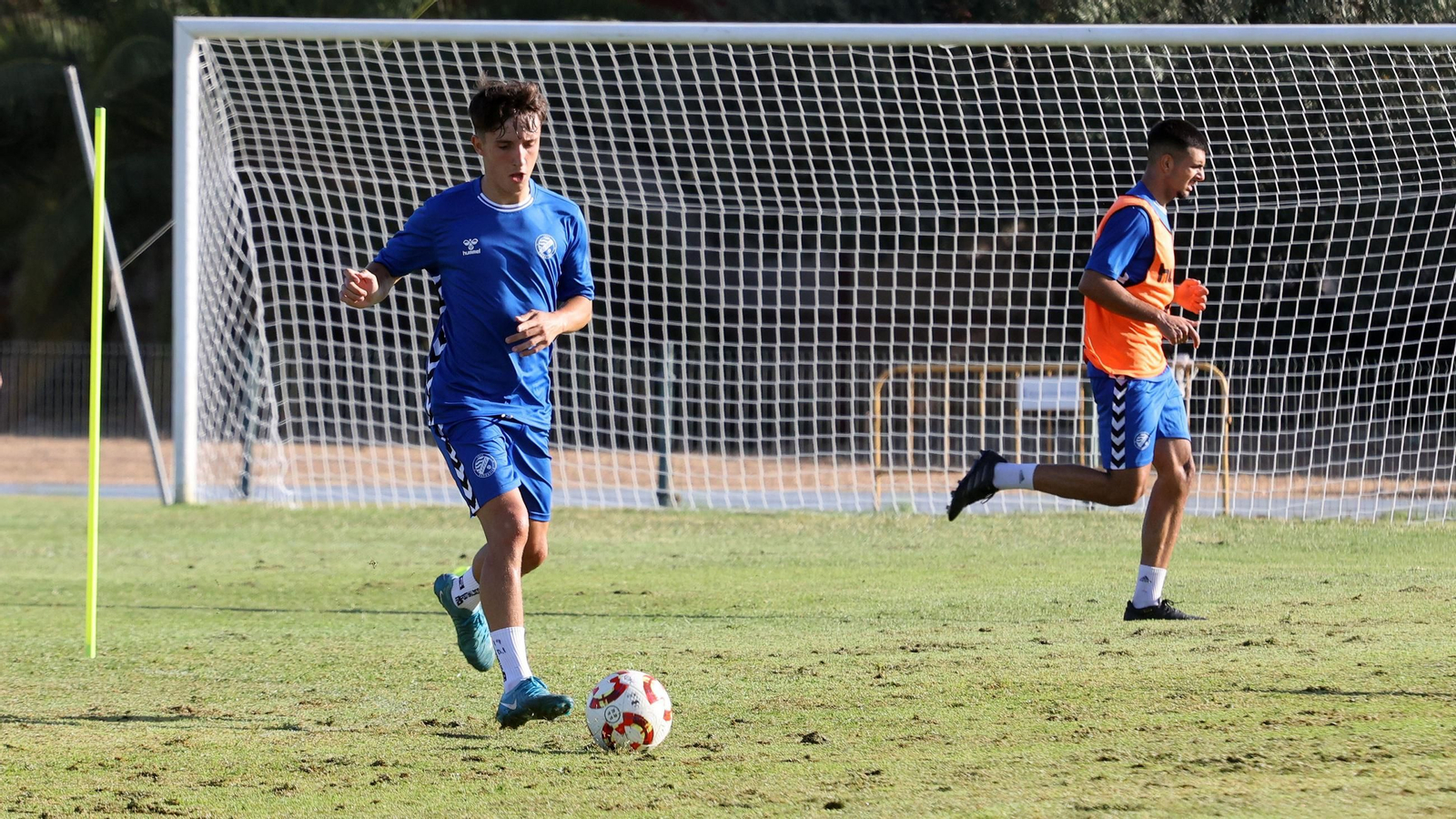 Las fotos del primer entrenamiento de la pretemporada 2025 del Xerez DFC
