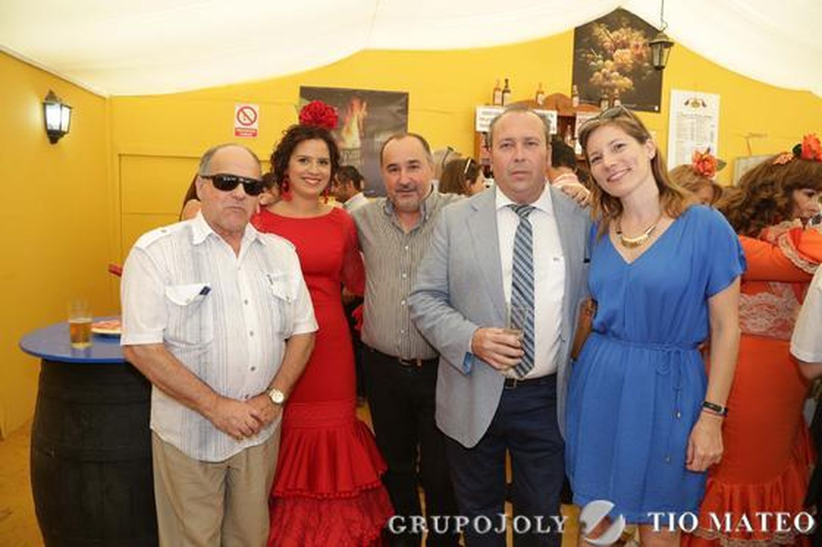 Manuel y Cayetano González, antiguos trabajadores de Diario de Jerez, junto a Benjamín Sánchez, Marisa López y Marta González.

Foto: Vanesa Lobo