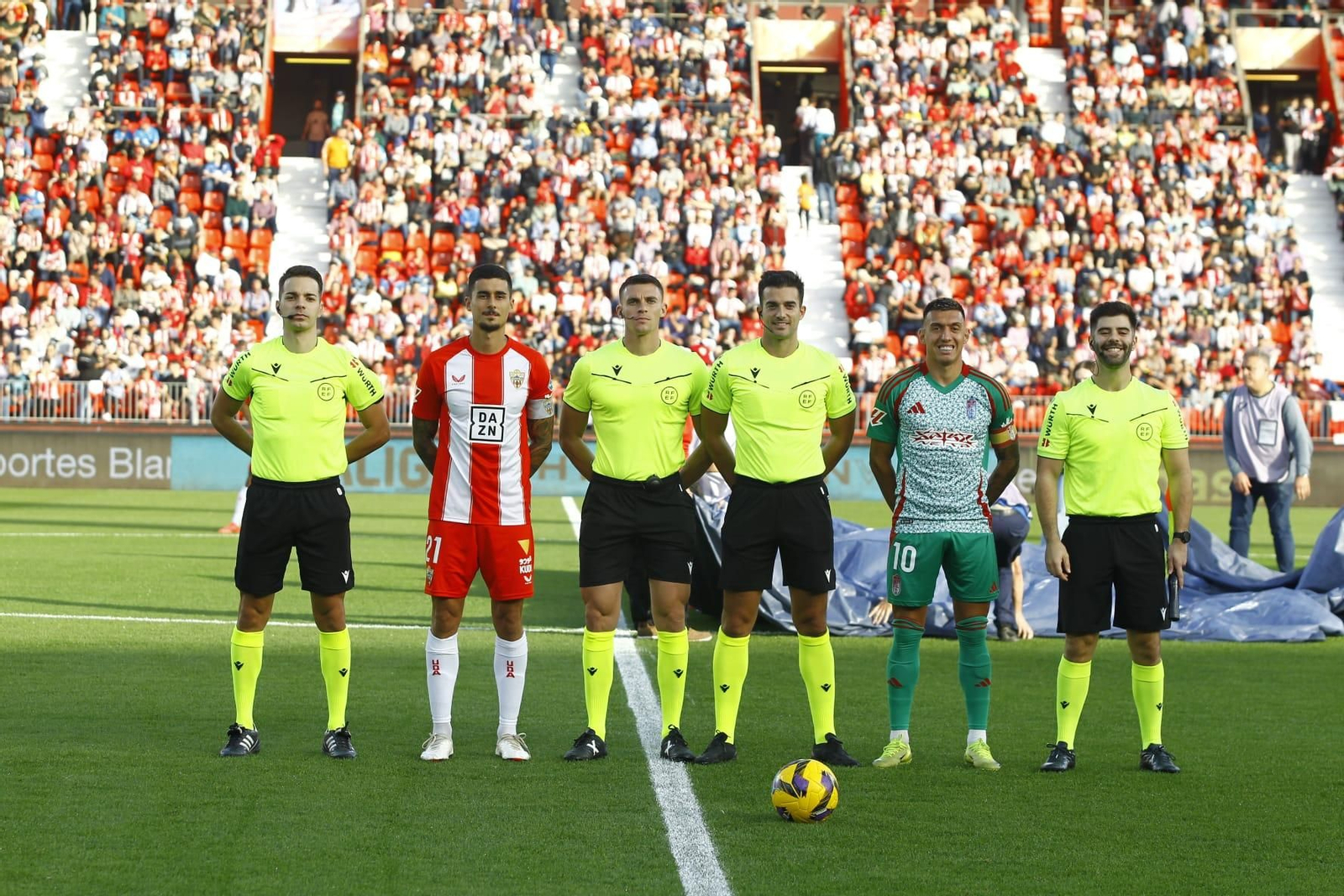 Chumi recuperará el brazalete de capitán el domingo ante el Cádiz