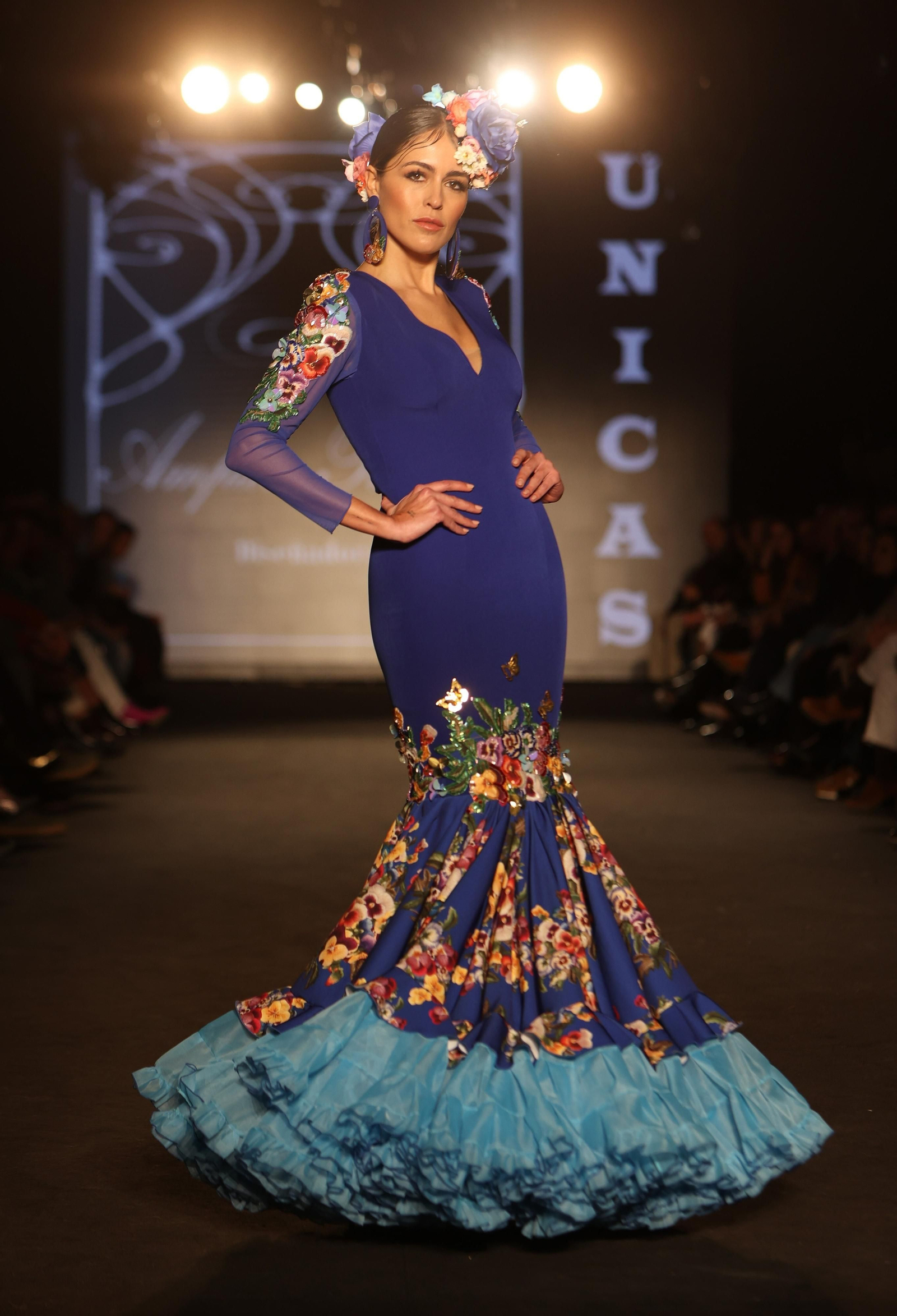 El elegante desfile de la diseñadora malagueña Amparo Pardal en We Love Flamenco 2023