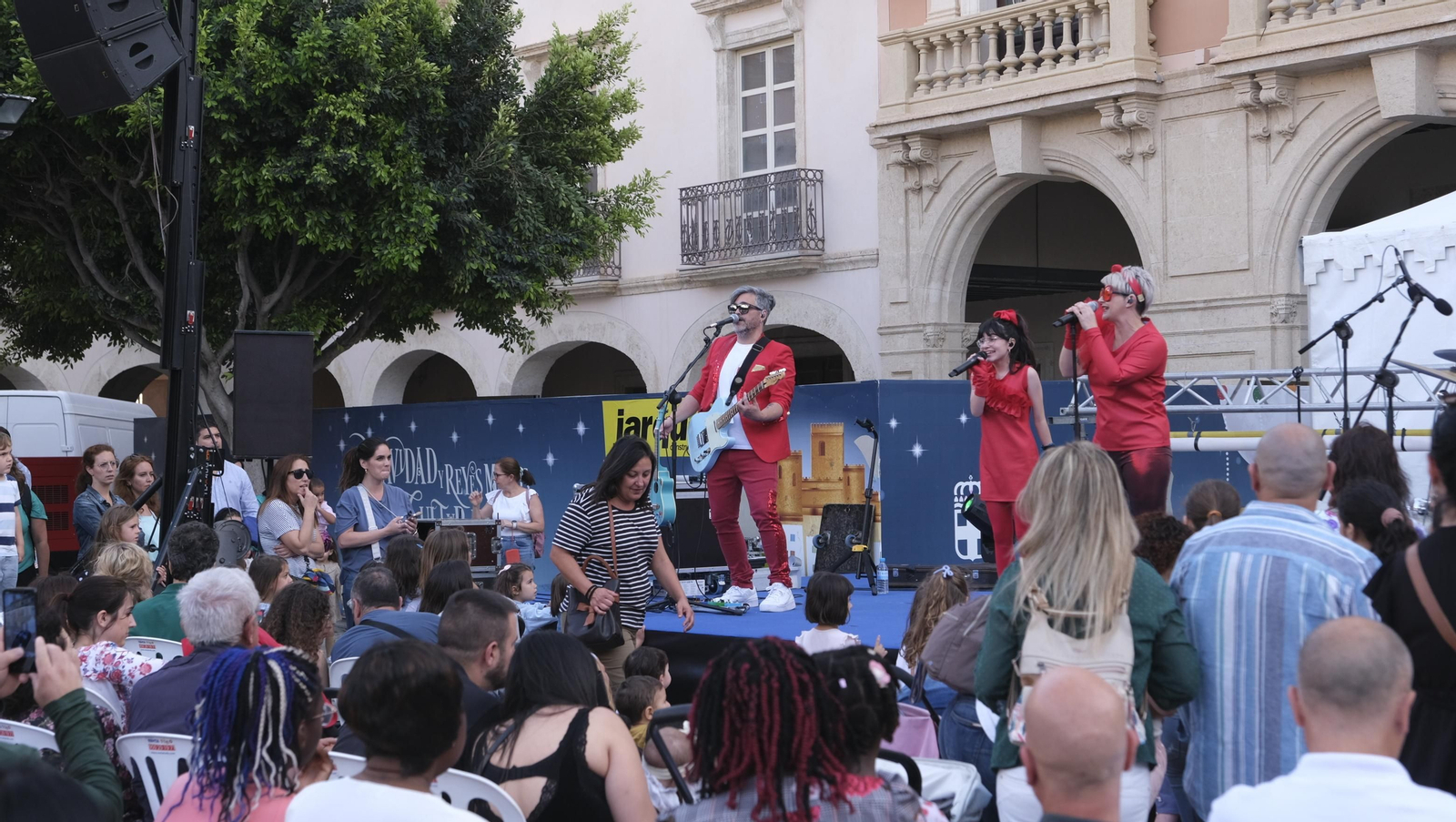 Imágenes de la Noche en Blanco, en Almería