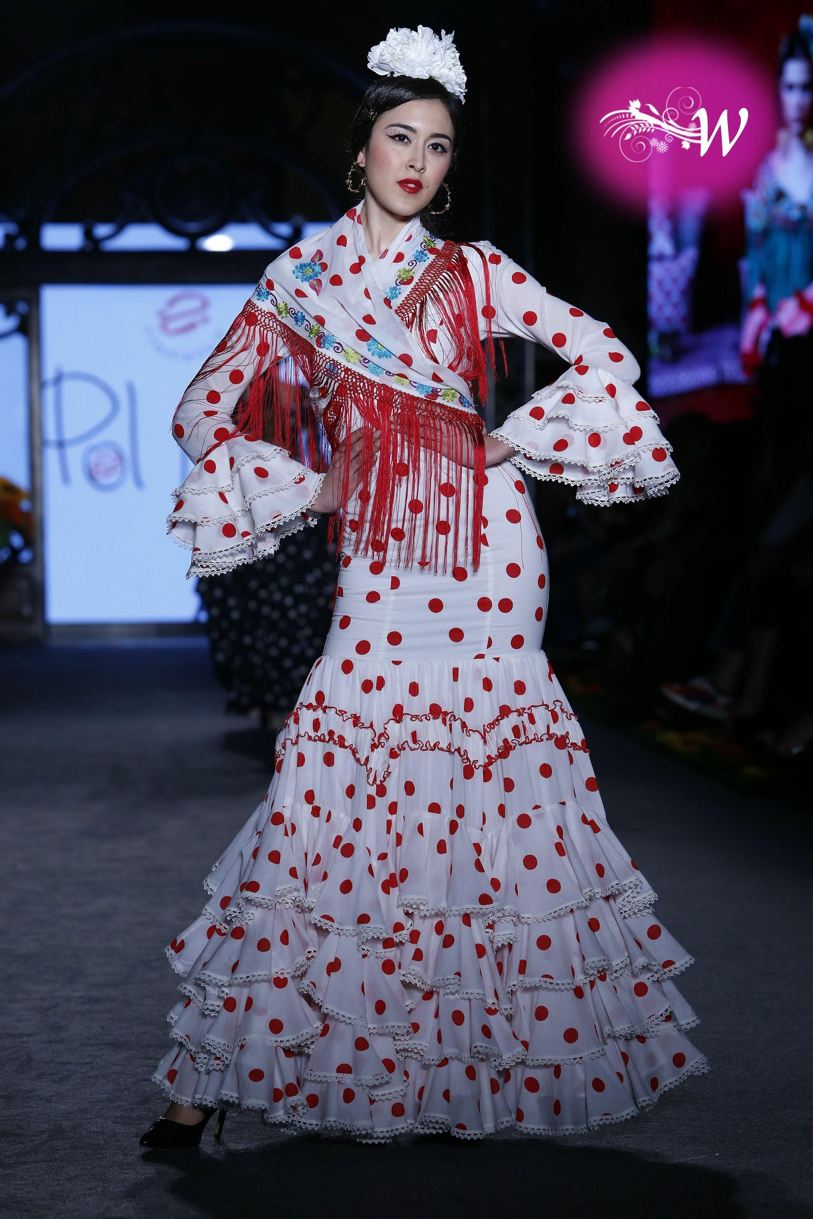 Pol Núñez celebra su 25 aniversario en We Love Flamenco 2020, todas las fotos del desfile Pol Núñez celebra su 25 aniversario en We Love Flamenco 2020, todas las fotos del desfile