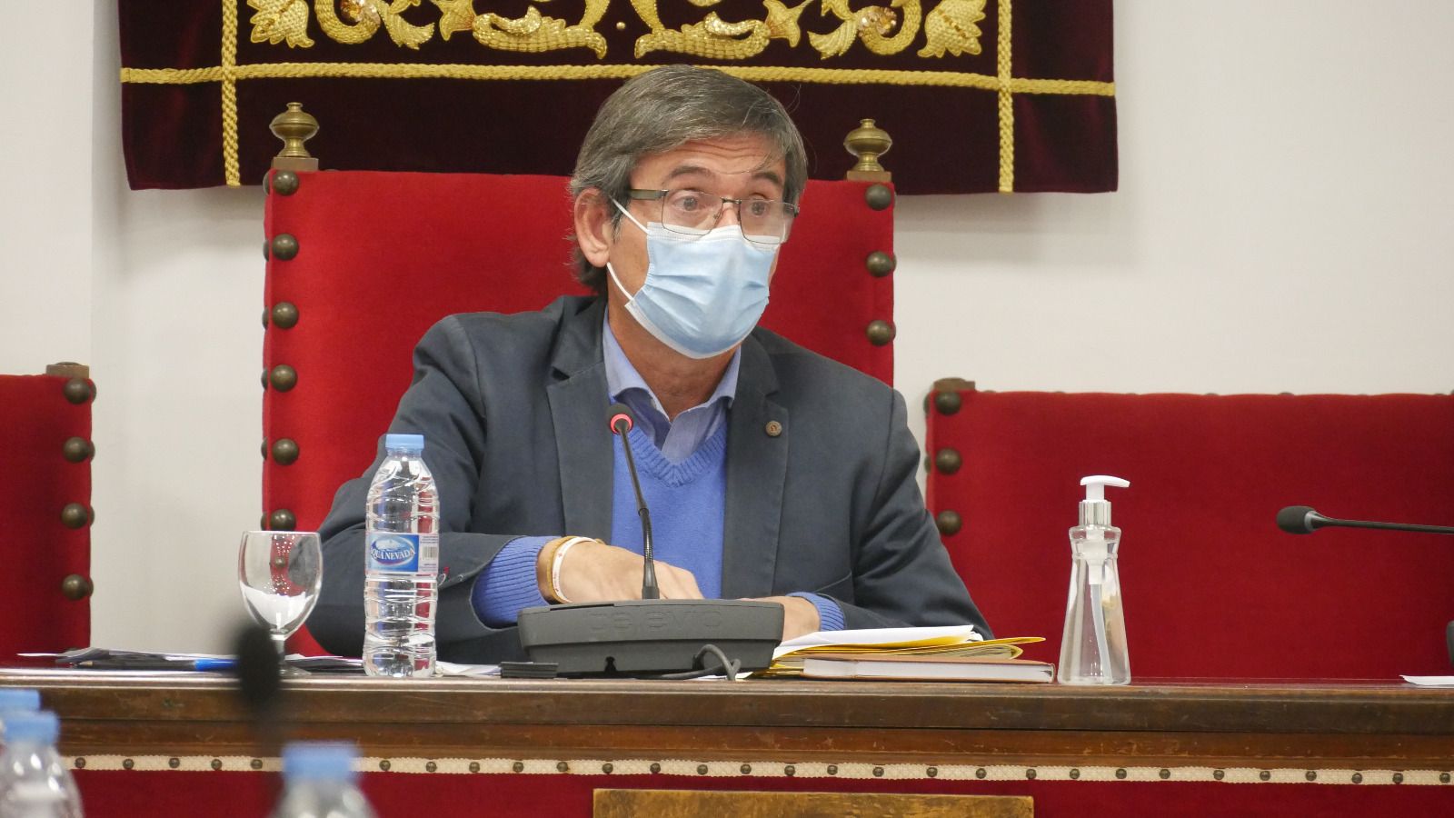 El alcalde, Manuel Cortés, presentó el presupuesto.