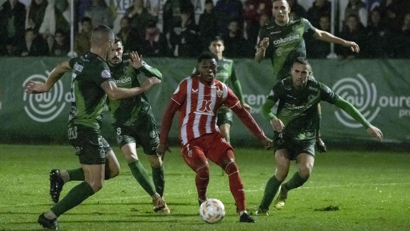 Ramazani fue de lo poco potable del Almería