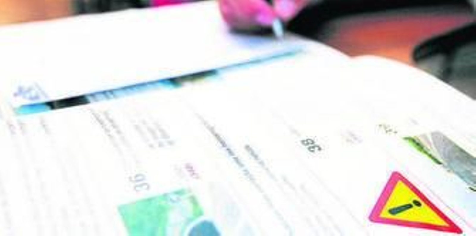 Un alumno realiza unos tests dentro de las clases teóricas.