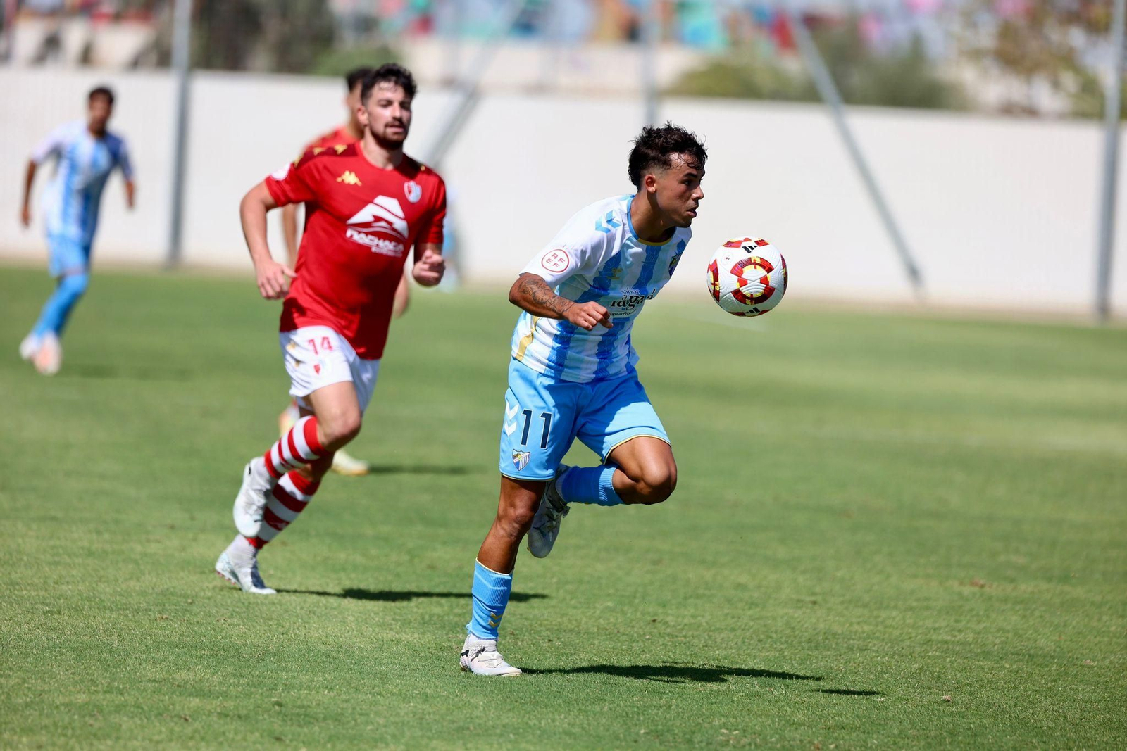Las mejores fotos del Atlético Malagueño-Arenas de Armilla, otro hat-trick de Chupete