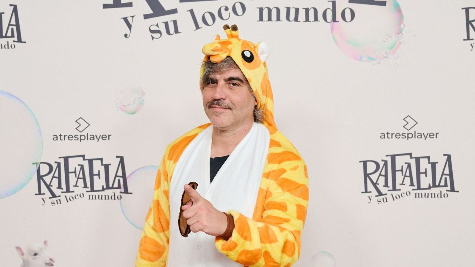 Ernesto Sevilla en el 'photocall' de preestreno de 'Rafaela y su loco mundo'