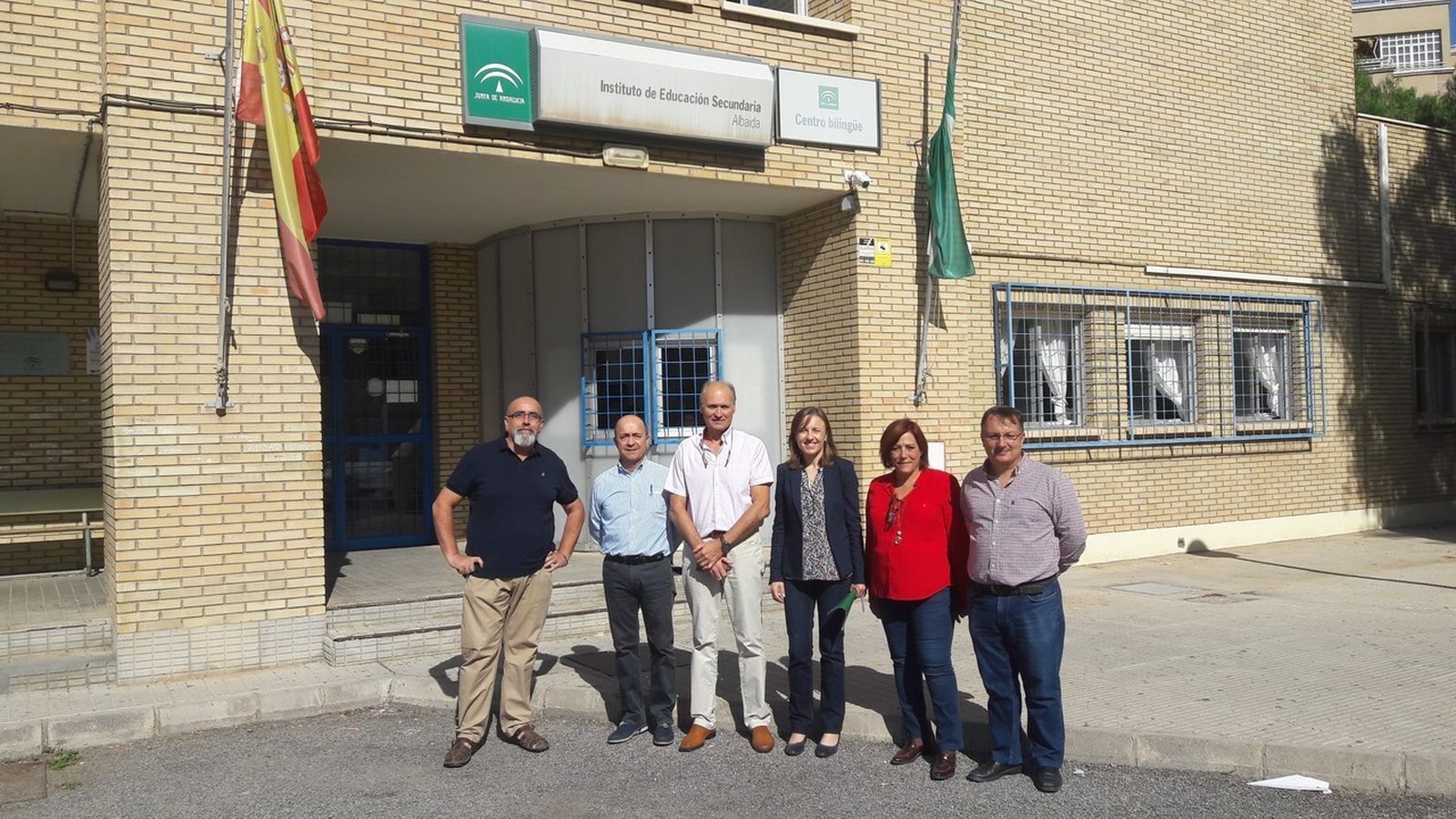 La delegada territorial de Educación, Francisca Fernández, en una visita realizada al instituto de la capital.