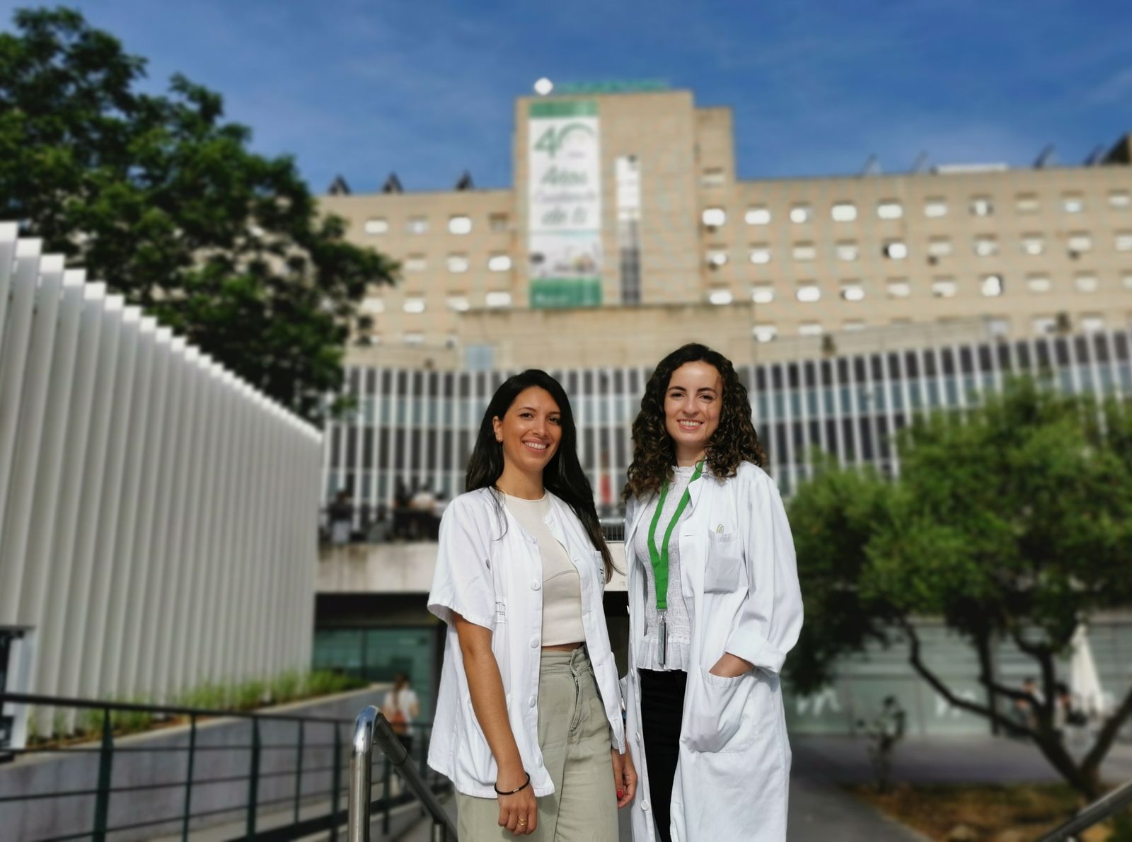 Dos MIR del Hospital de Valme se alzan con becas del Colegio de Médicos de Sevilla para rotación en el extranjero