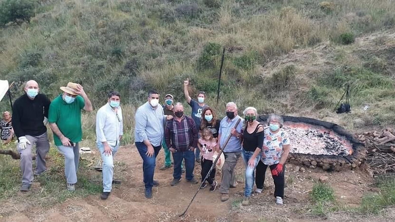 El alcalde, Josele González (4º I.), visita la actividad.