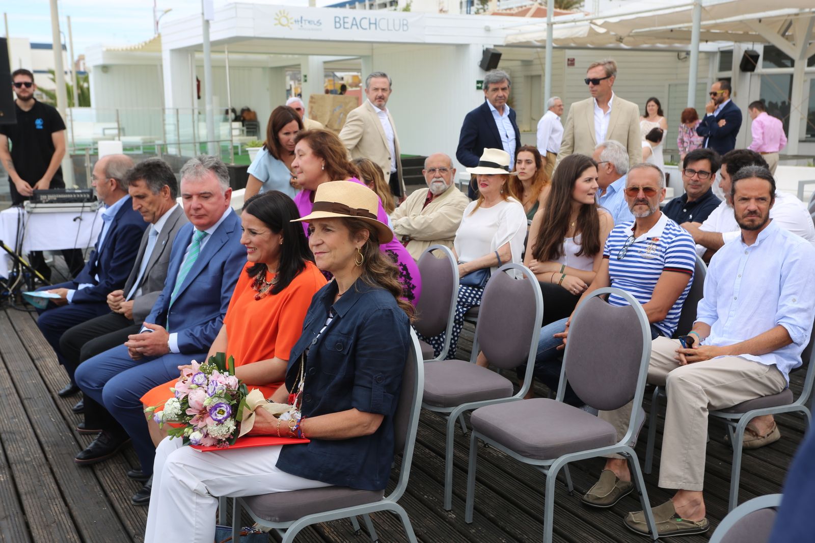 La Infanta Doña Elena asiste a varios talleres de prevención de la fundación Mapfre, en imágenes