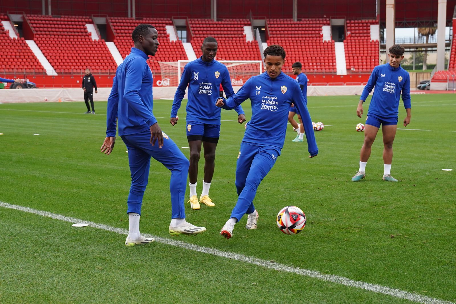 Lopy, Mendes y Lázaro apuntan a titulares en Barbastro