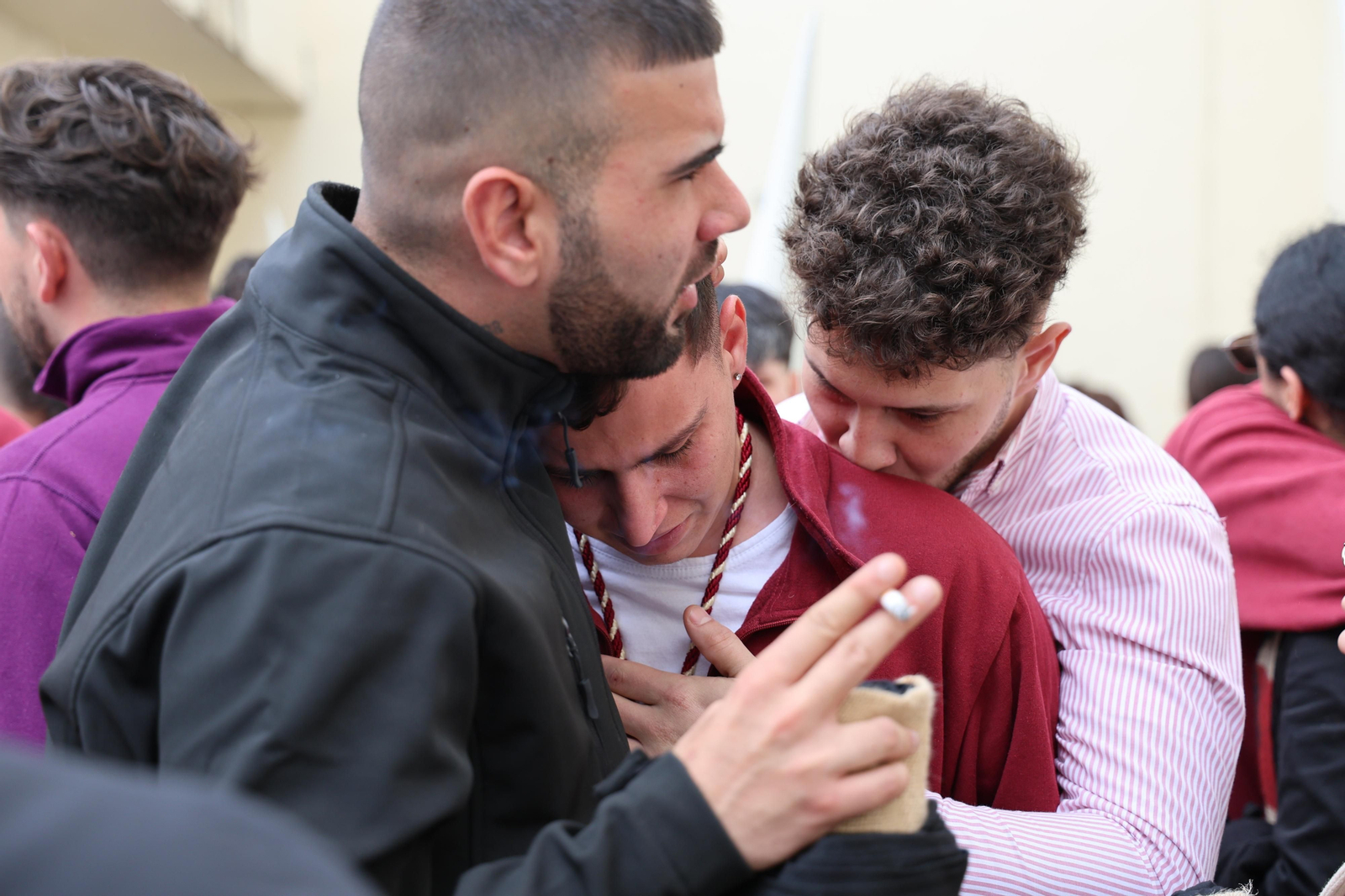 Las mejores imágenes del Miércoles Santo en Huelva: Hermandad del Prendimiento