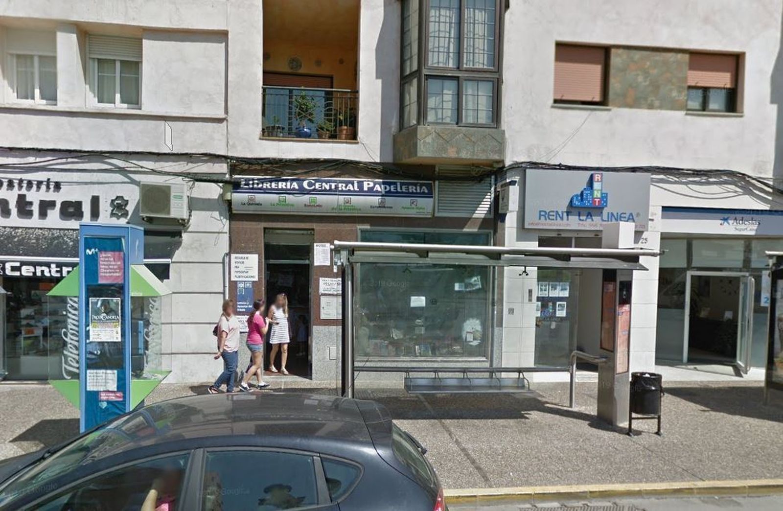 La Librería Central, en la Plaza de la Constitución de La Línea