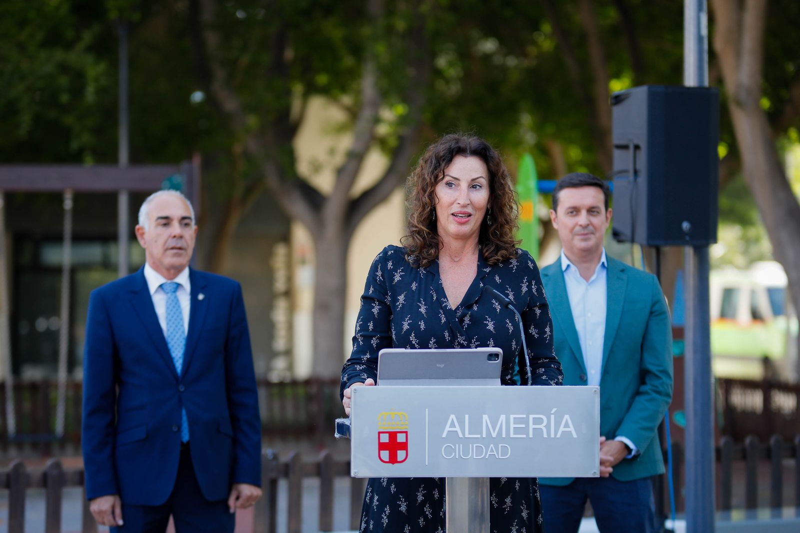 Inauguración de la plaza dedicada al Policía Local Paco Carretero Escribano