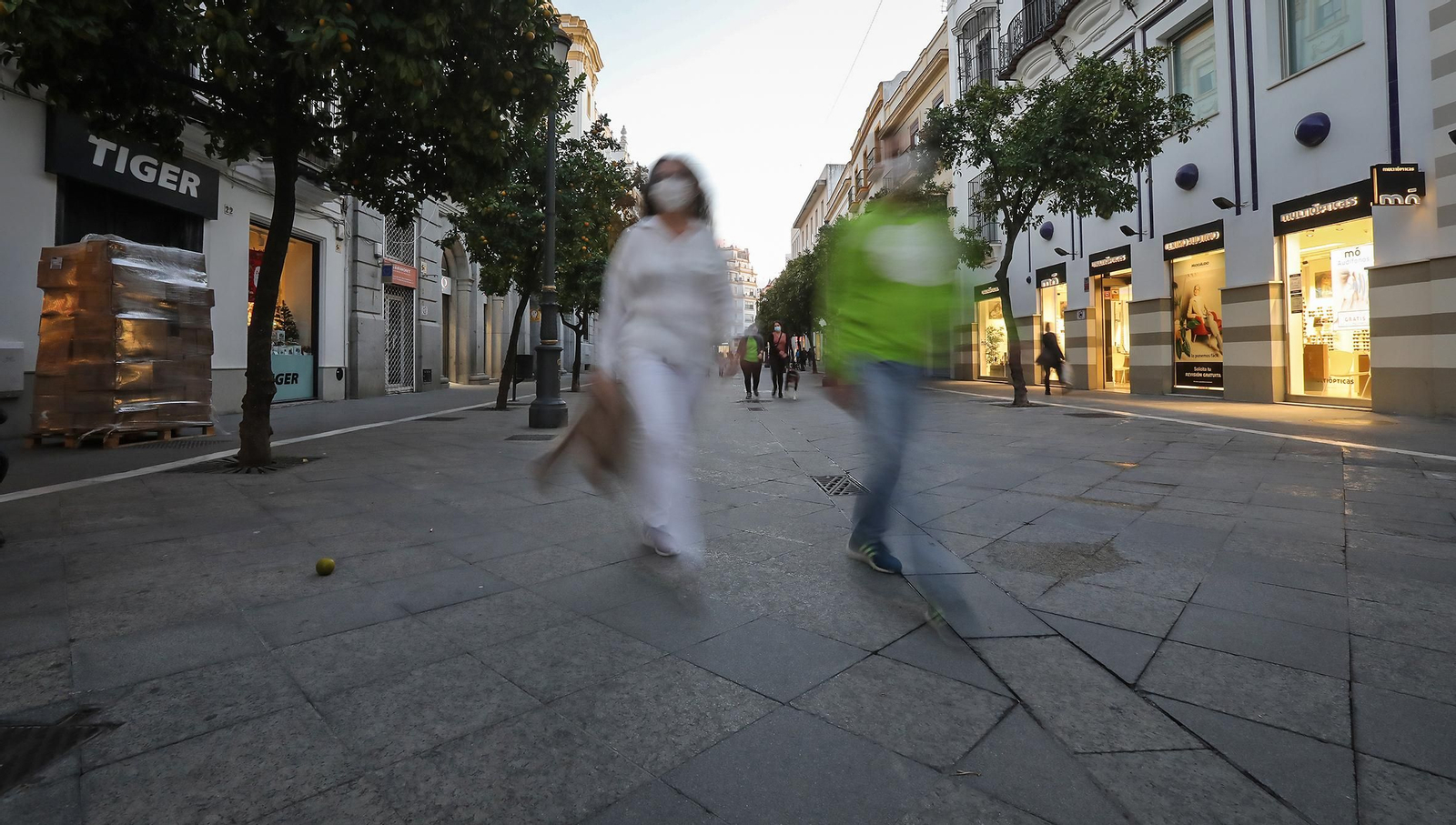 Jerez cierra a las seis de la tarde comercio y hostelería por el toque de queda