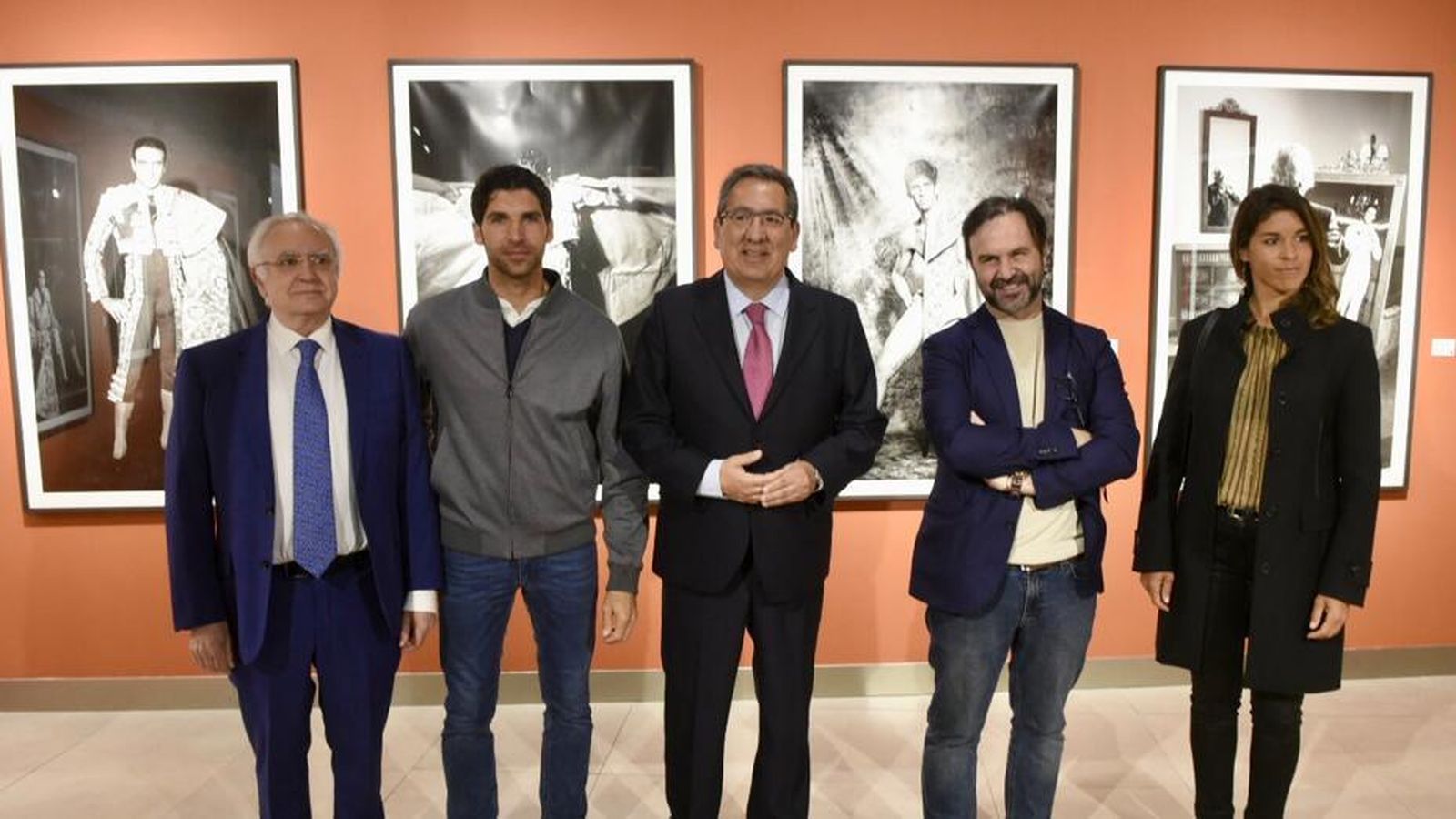 Antonio Cabello, Cayetano, Antonio Pulido, Joserra Lozano y Lea Vicens en la inaguración de 'Maestro'.