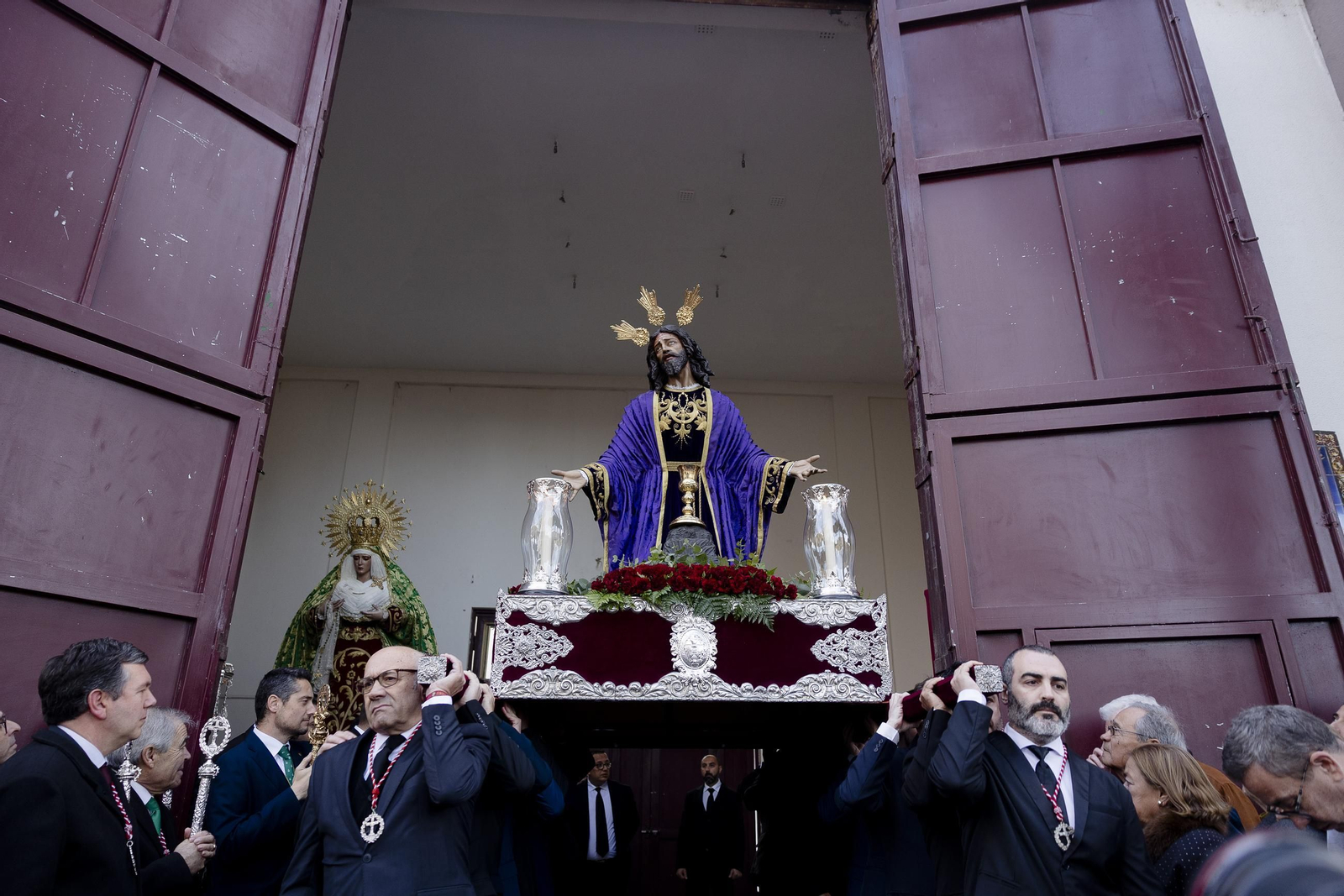 Las imágenes del traslado de la cofradía del Huerto a la iglesia de Santa Catalina