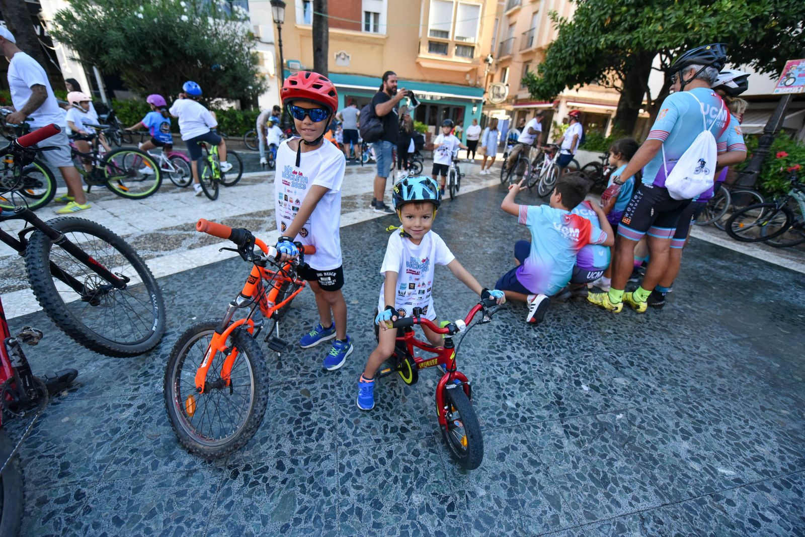 Las fotos del Día de la Bicicleta en La Línea