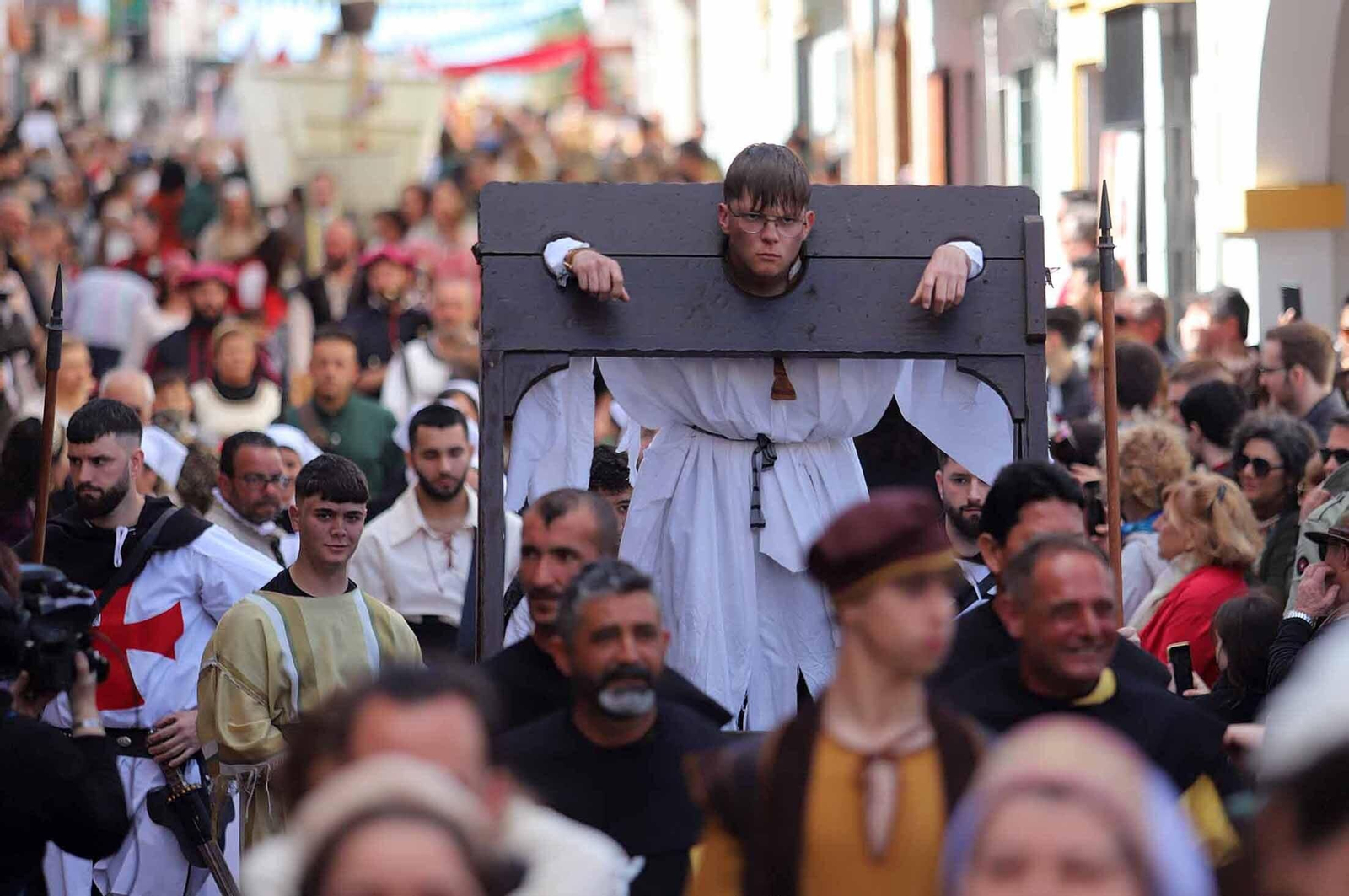 Imágenes del gran ambiente en la Feria Medieval de Palos de la Frontera, Huelva