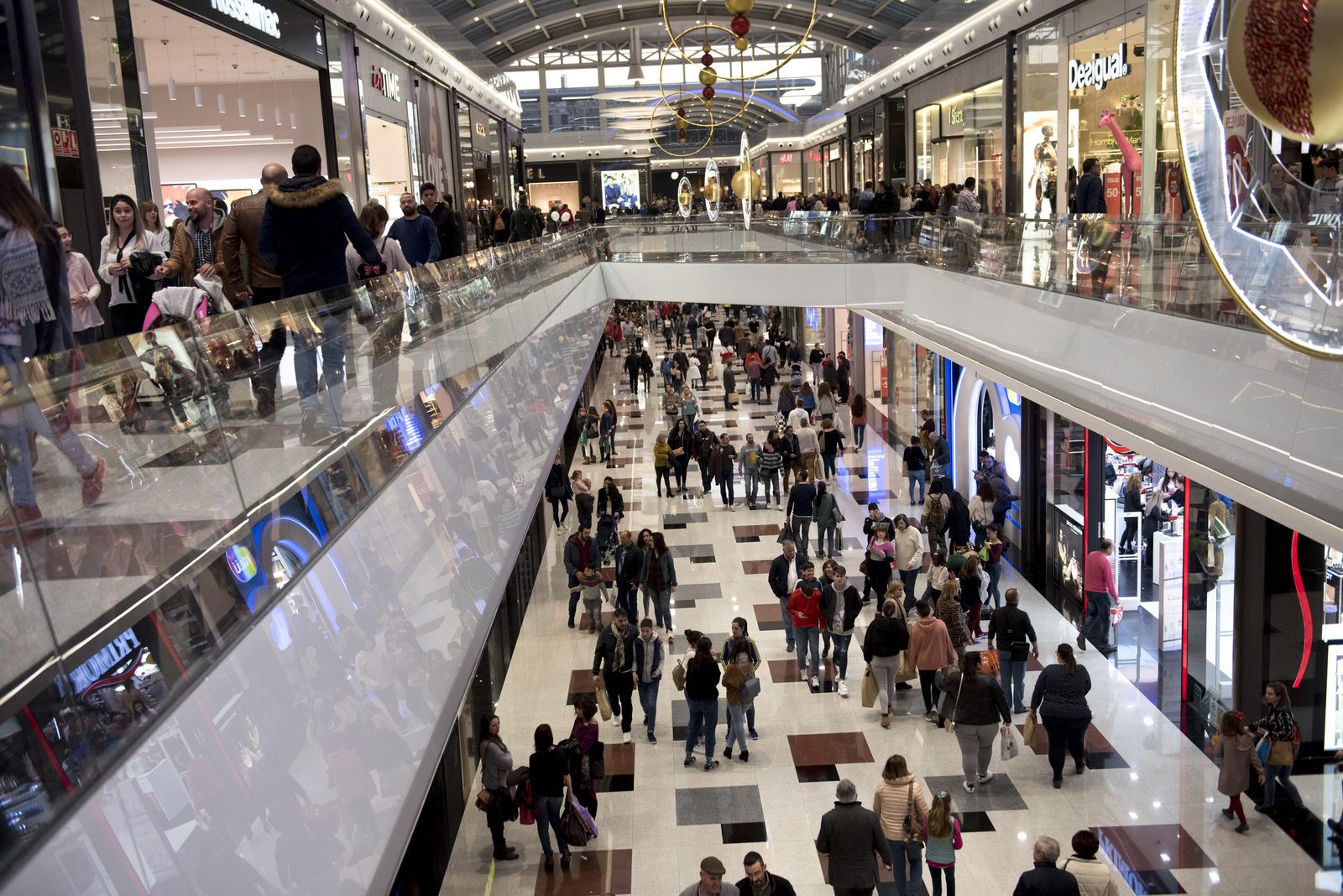 Atascos y avalancha de afluentes en el Nevada