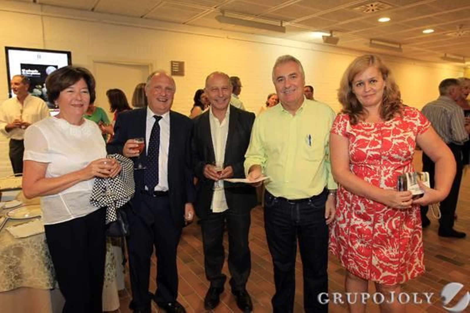 Fernanda Martínez, Félix García, Francisco Terrón, Pedro Freixas y su mujer Carmen García.


Foto: Pepe Villoslada-Lucia Rivas
