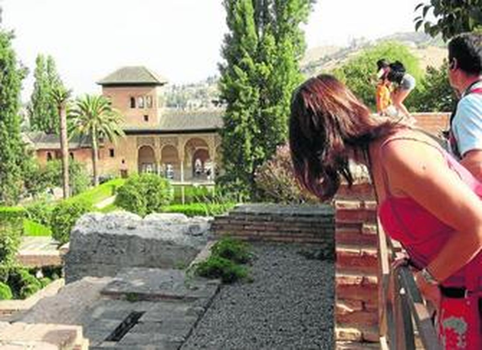 El incremento de visitantes registrado en lo que va de año no repercute en un incremento de los beneficios del sector.