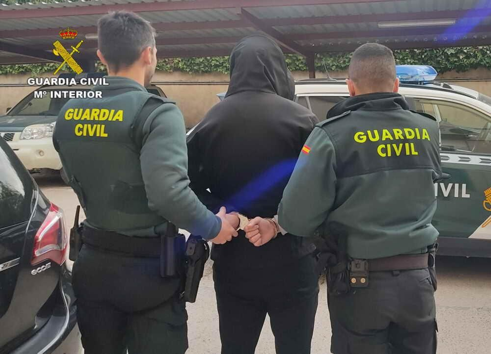Uno de los detenidos en una operación de la Guardia Civil