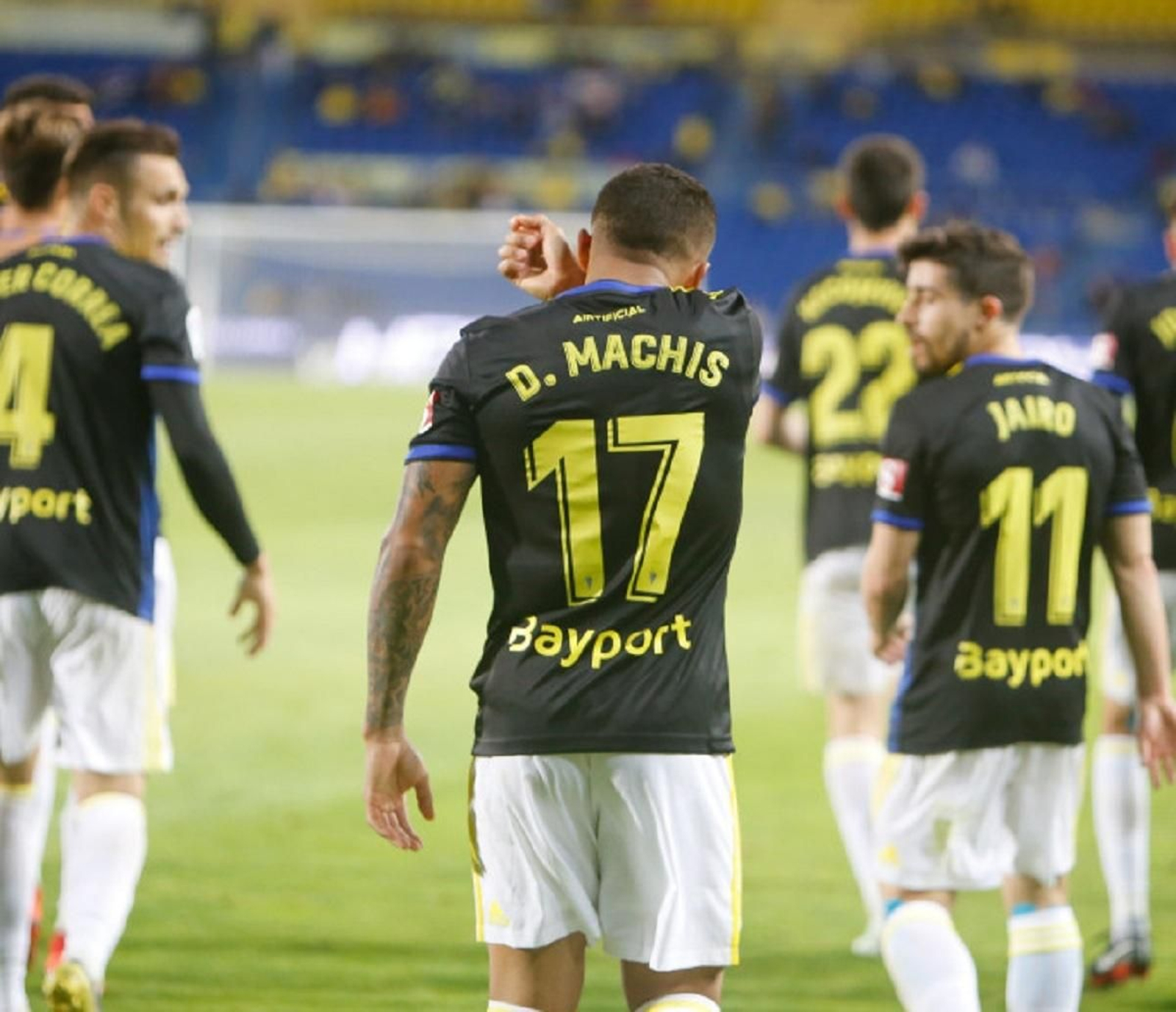Machis (Cádiz) celebra su gol ante Las Palmas.