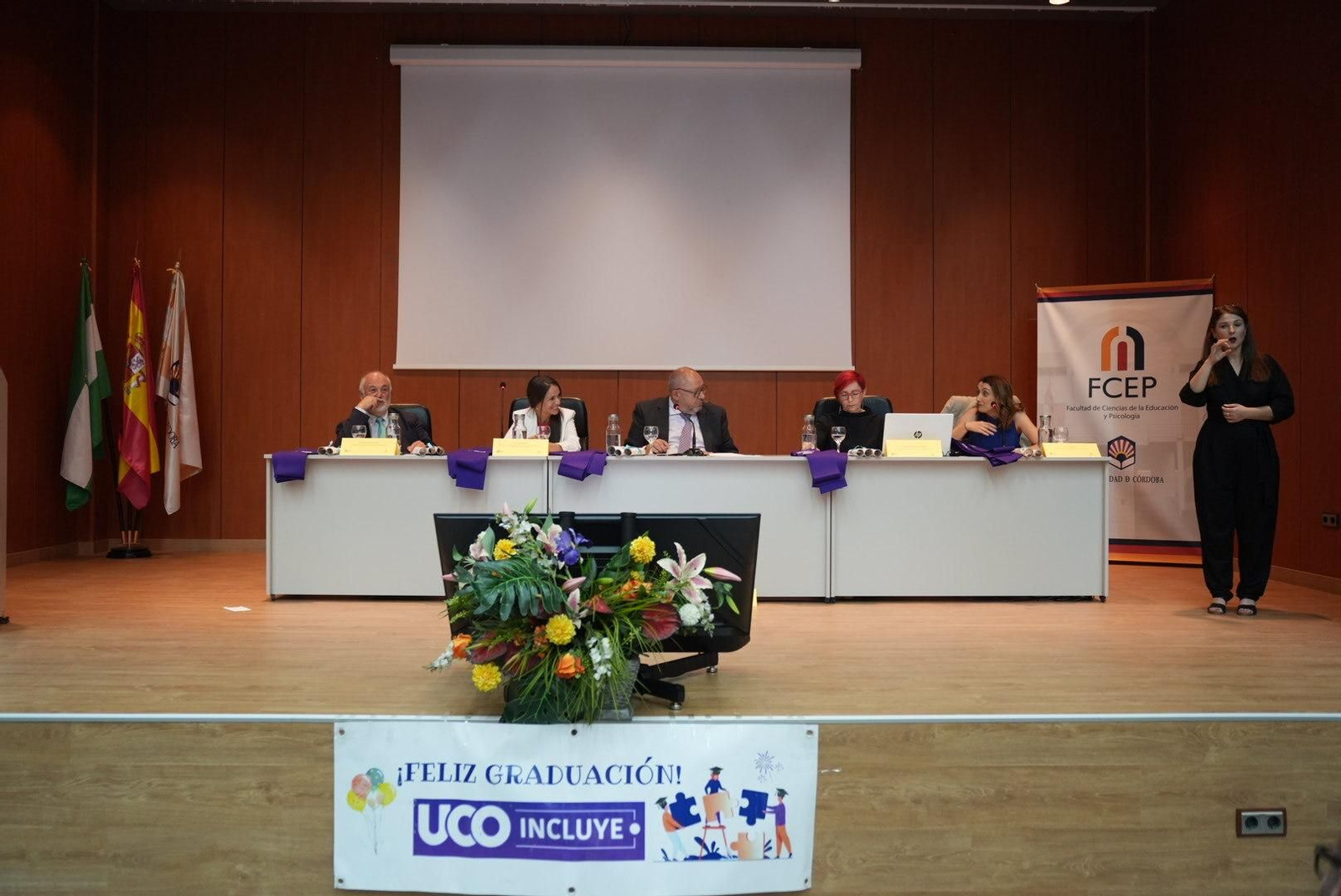 Las imágenes de la graduación de la tercera promoción de UCOIncluye