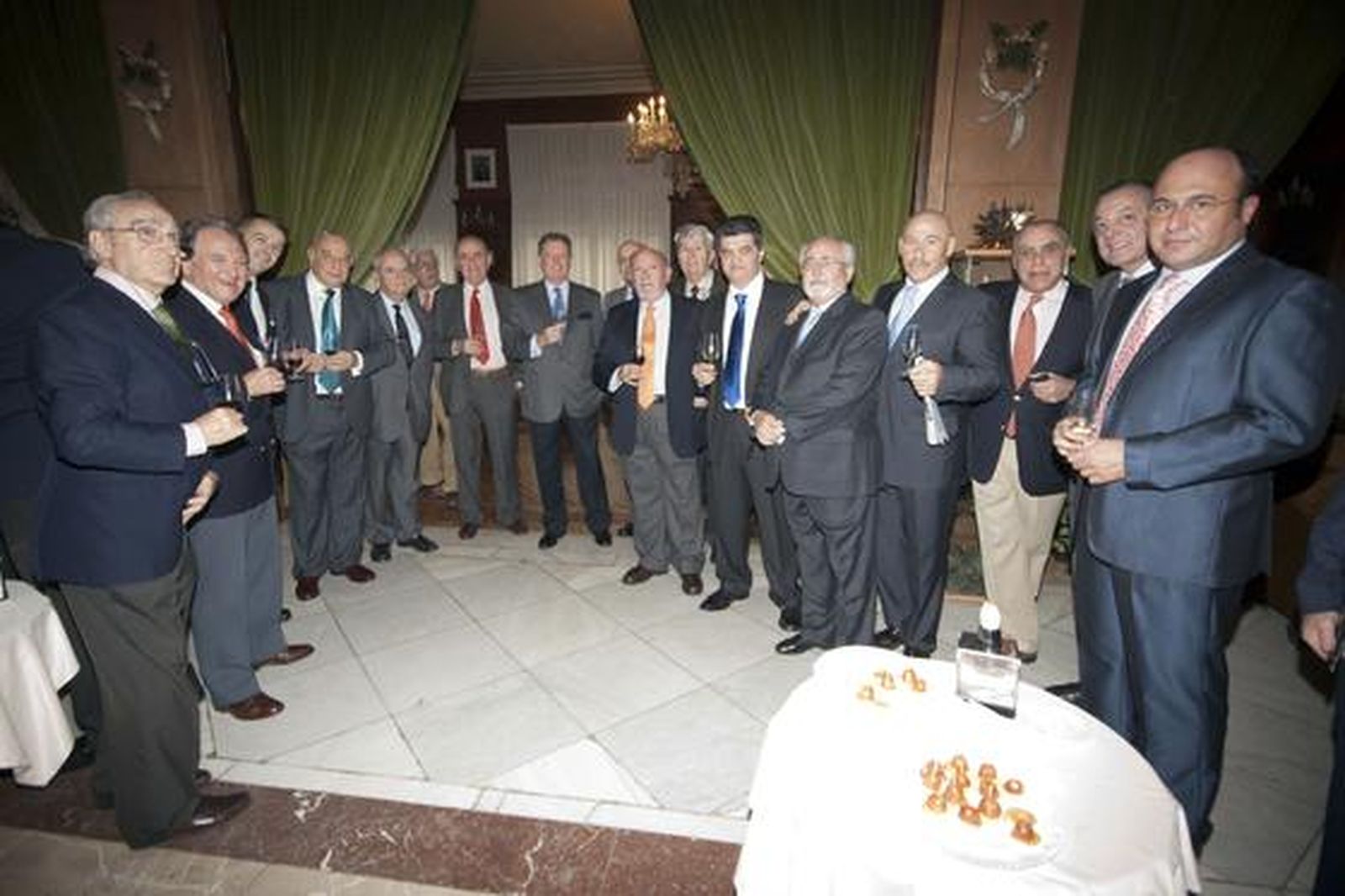 Juan Luis Bretón, Pau Roca, Julián Esteban, Santiago Uhagón, Enrique Almagro, Alfredo Velo, Indalecio de Serdio, Carlos Badanelli, Diego Gil, Alejandro Daroca, Juan Luis García, Nicolás Padilla, Ramón López de Carrizosa y Juan Manuel Muñoz. 

Foto: Alberto Morales