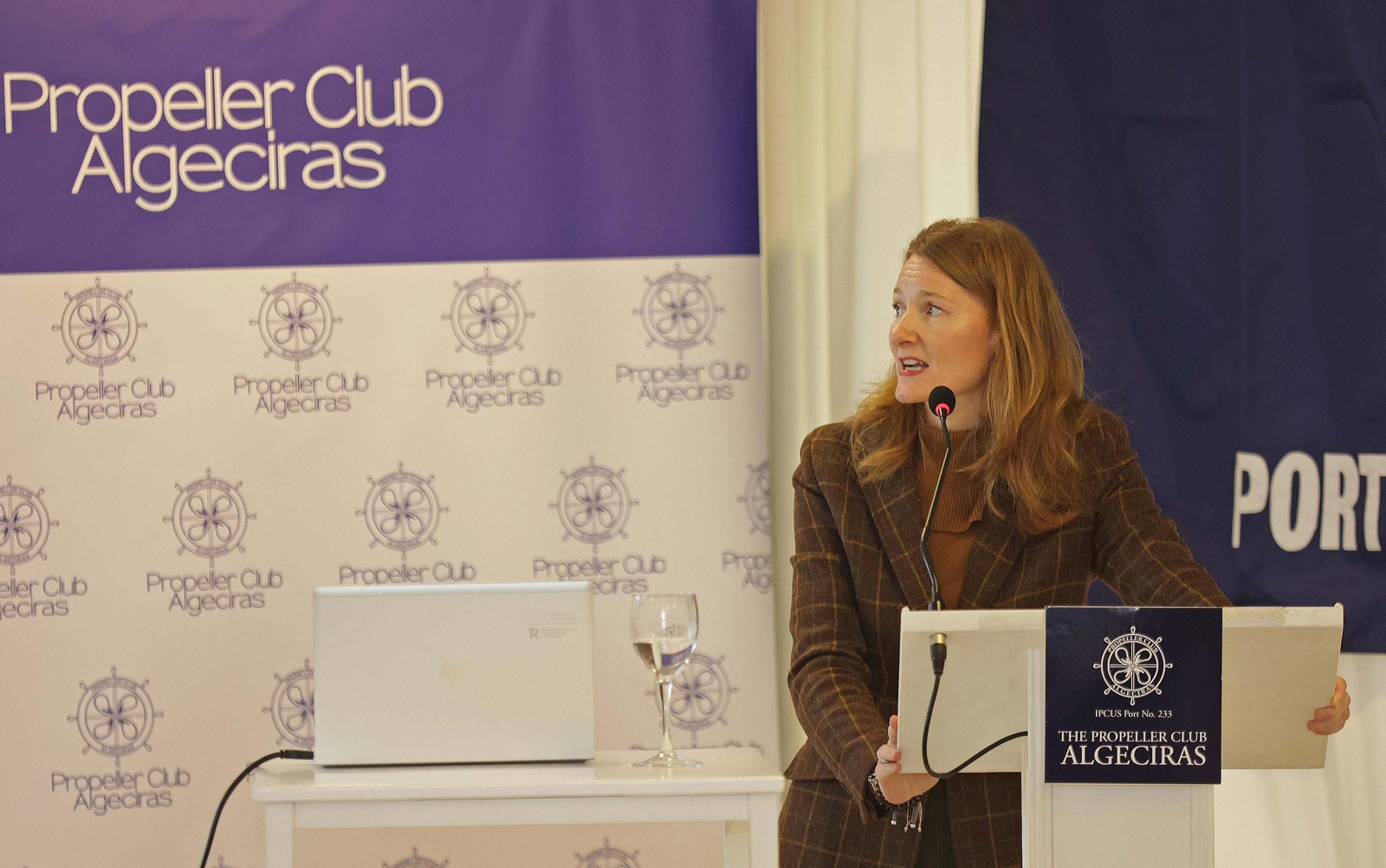 Fotos del almuerzo del Propeller Club de Algeciras con Isabel Sánchez-Trasancos de Toro