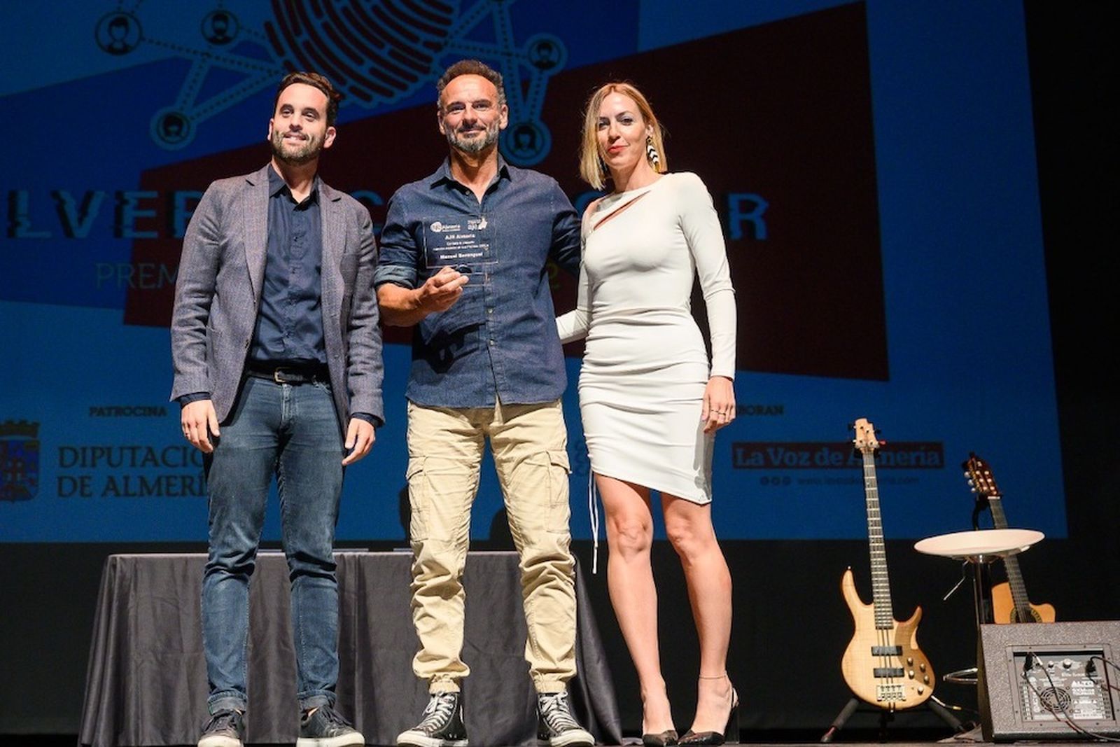 Manolo Berenguel recogió la mención en el Teatro de Berja