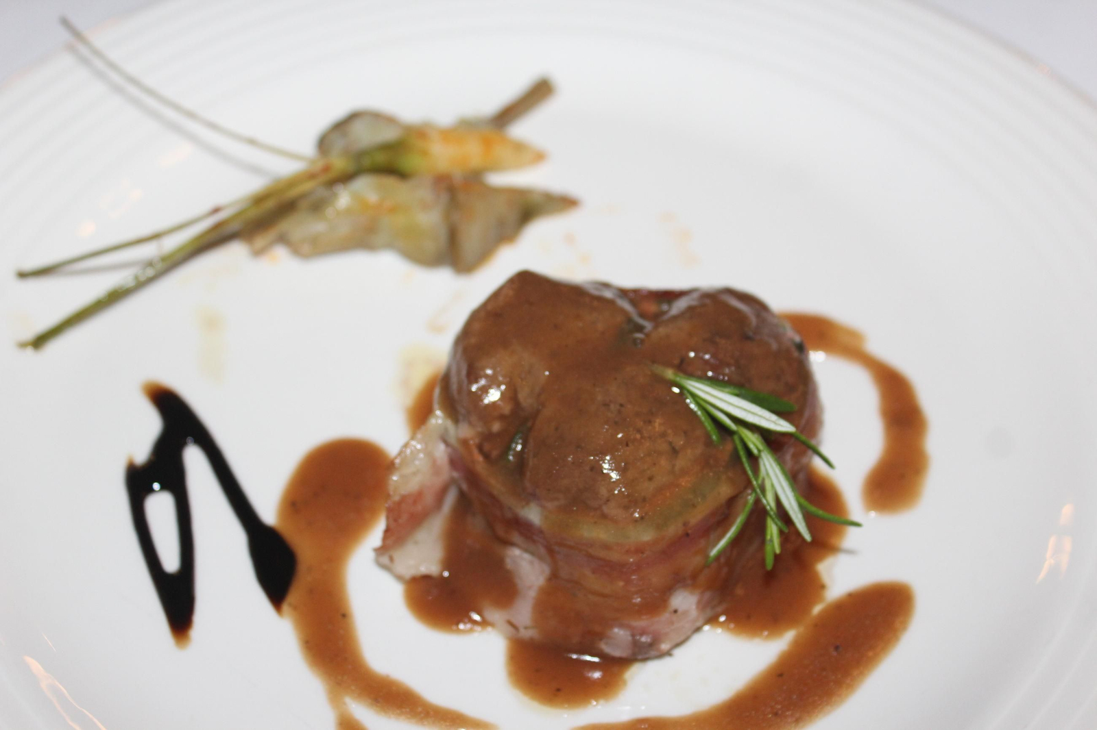 Las mejores fotos de la Terraza Carmona y sus jornadas del toro bravo en la cocina