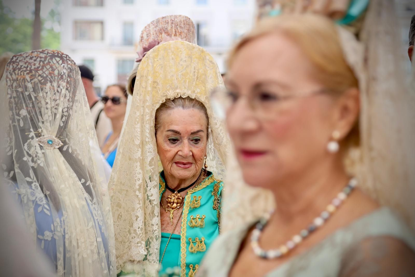 La misa estacional y el pasacalles previo a la procesión de la Victoria en Málaga, en imágenes