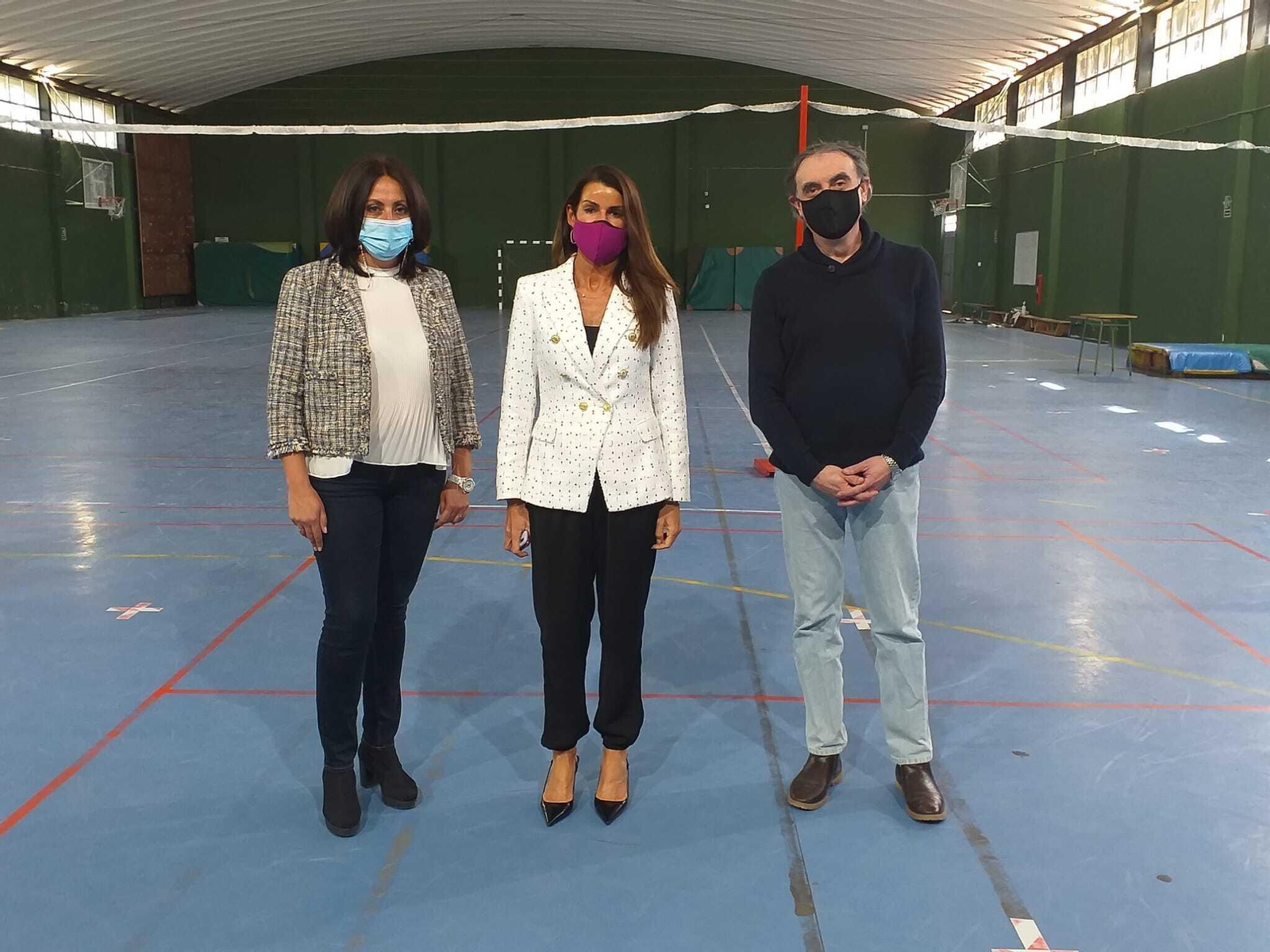 Estela Villalba, María de Nova y Juan José Romero, en el IES Alto Conquero. Estela Villalba, María de Nova y Juan José Romero, en el IES Alto Conquero.