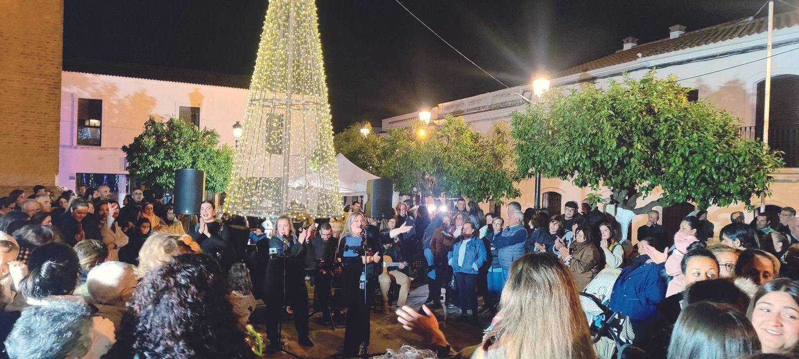 Las plazas del municipio se llenan de vida