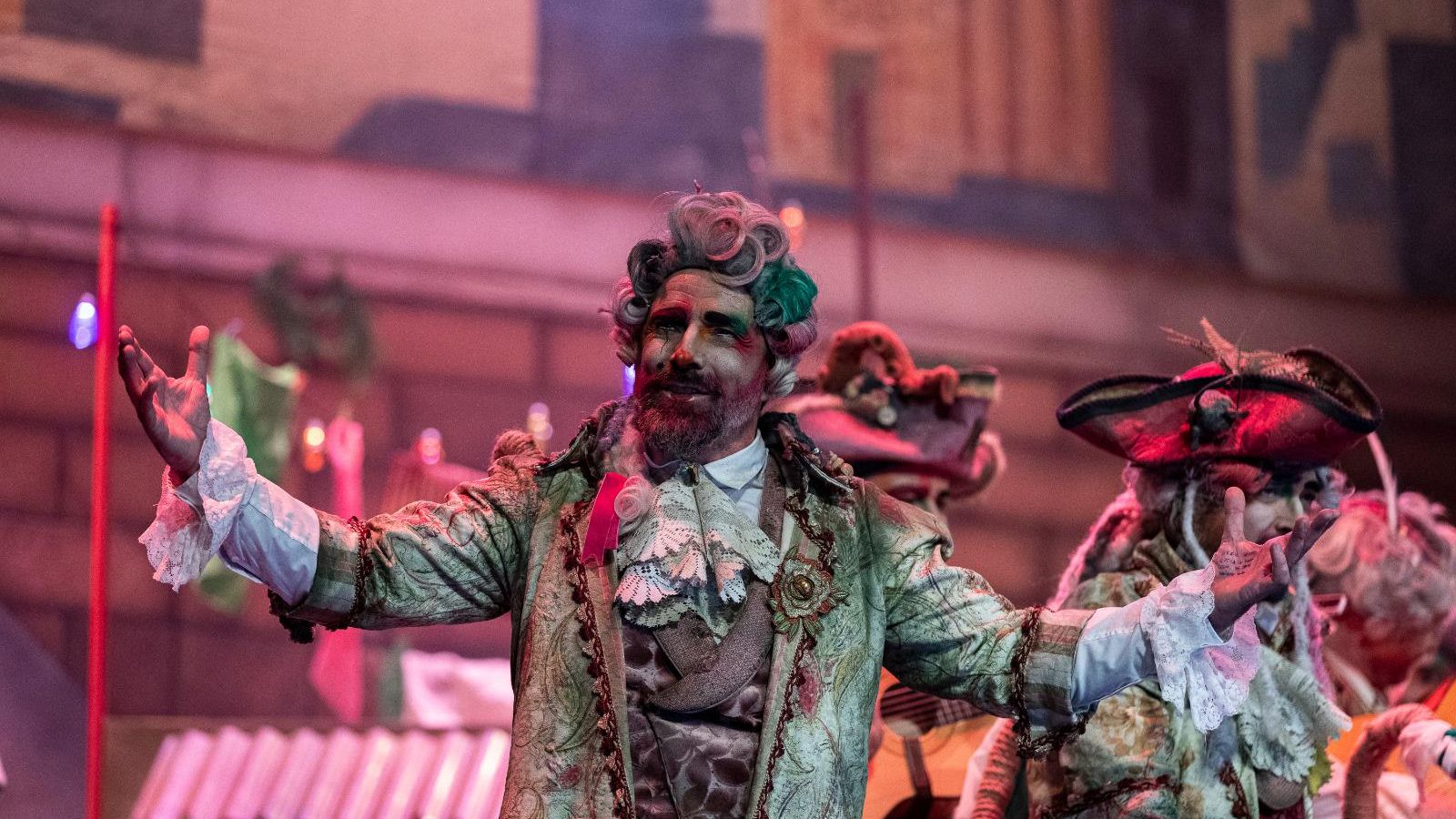 Búscate entre las mejores imágenes de la final del COAC 2025 del Carnaval de Cádiz