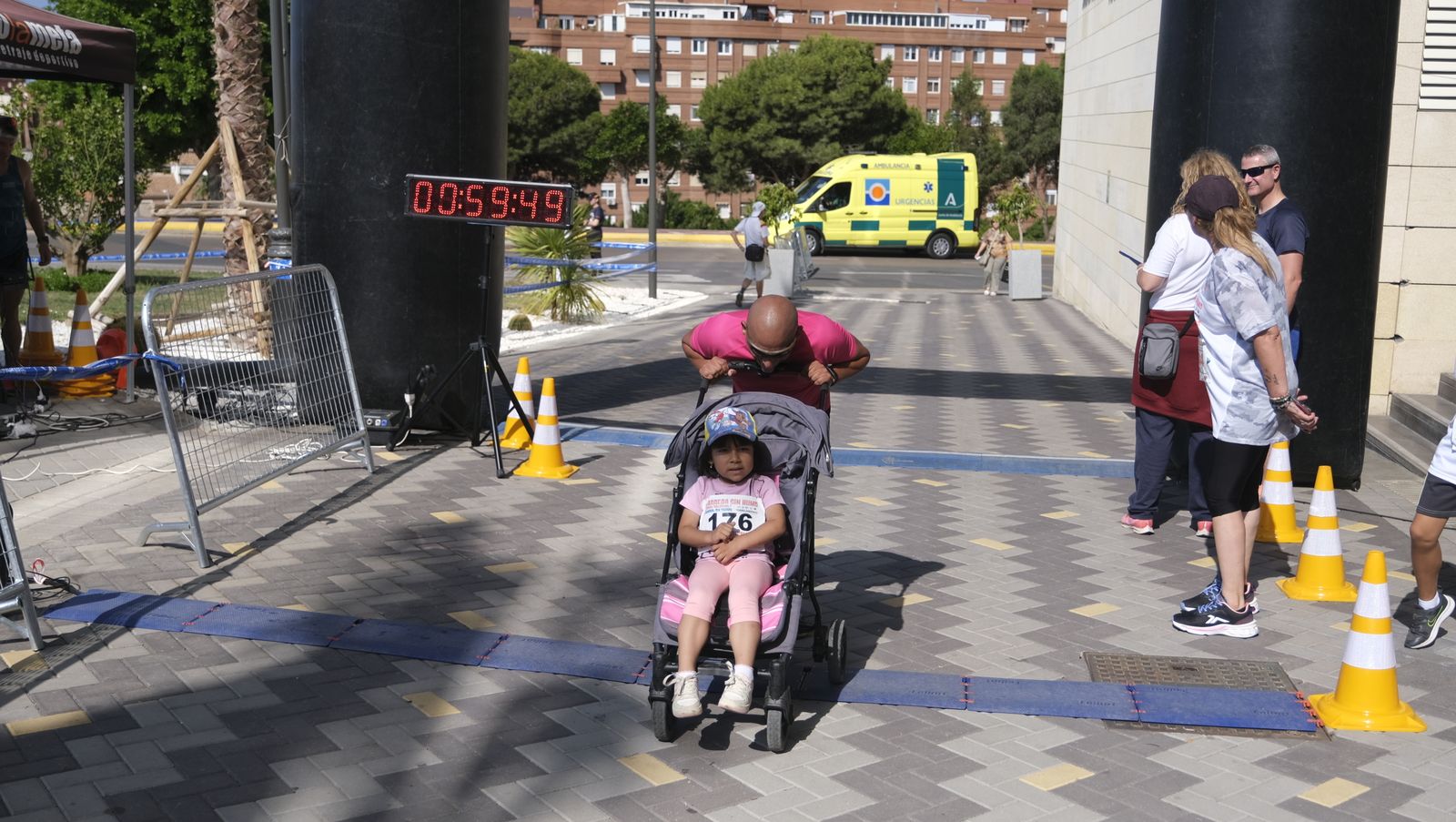 Imágenes de la II Carrera Sin Humo, en Almería