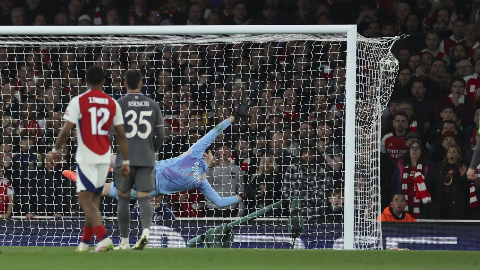 Las mejores fotos del Arsenal - Real Madrid