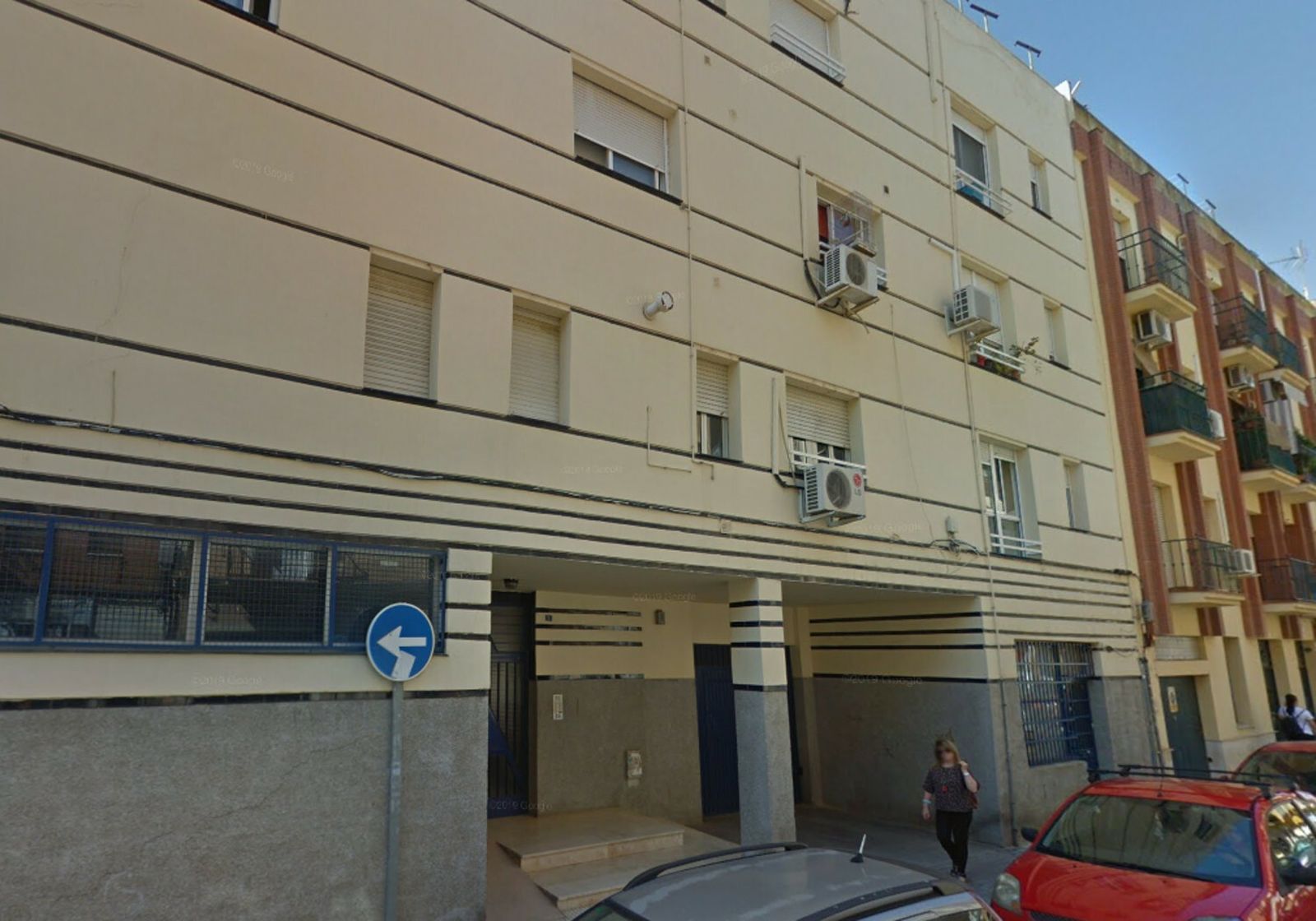 El edificio donde se declaró el incendio, en la calle Trigueros.