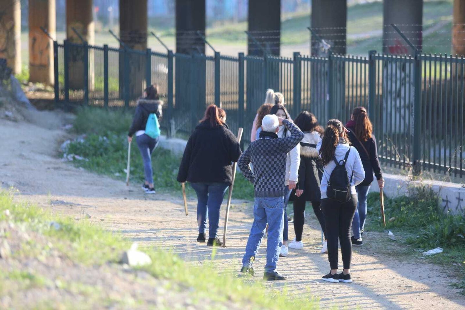 Voluntarios de la batida desarrollada este martes.