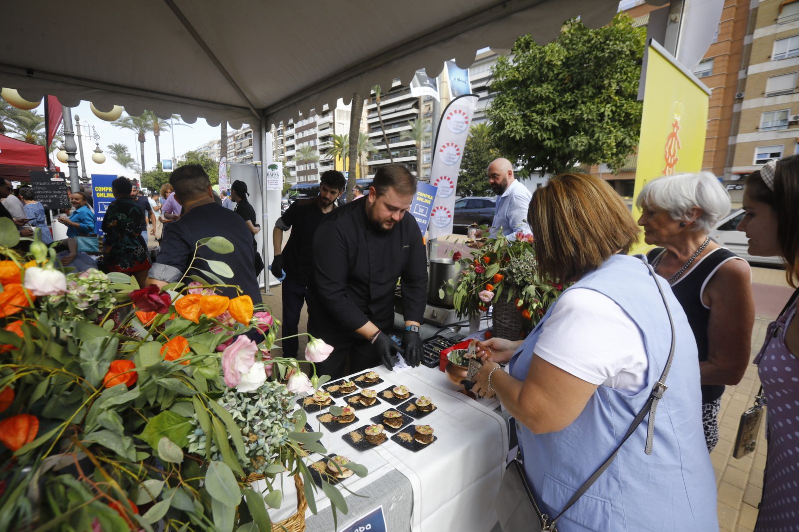 Las tapas del Córdoba Califato Gourmet en el Paseo de la Victoria, en imágenes