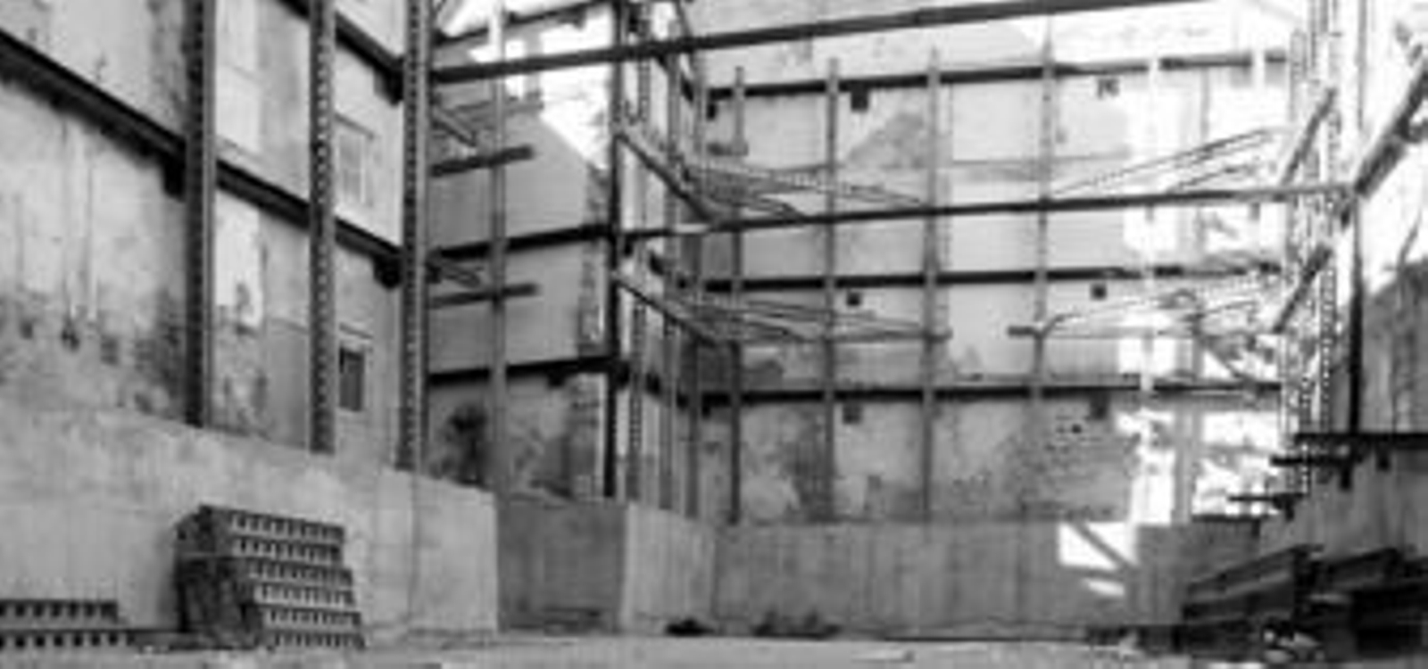 En la imagen, el polémico solar de Santiago, 11.