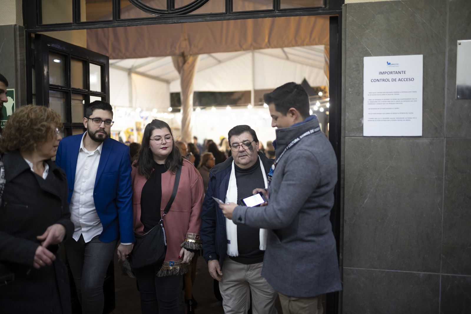 Ambiente en la final  del Carnaval Colombino
