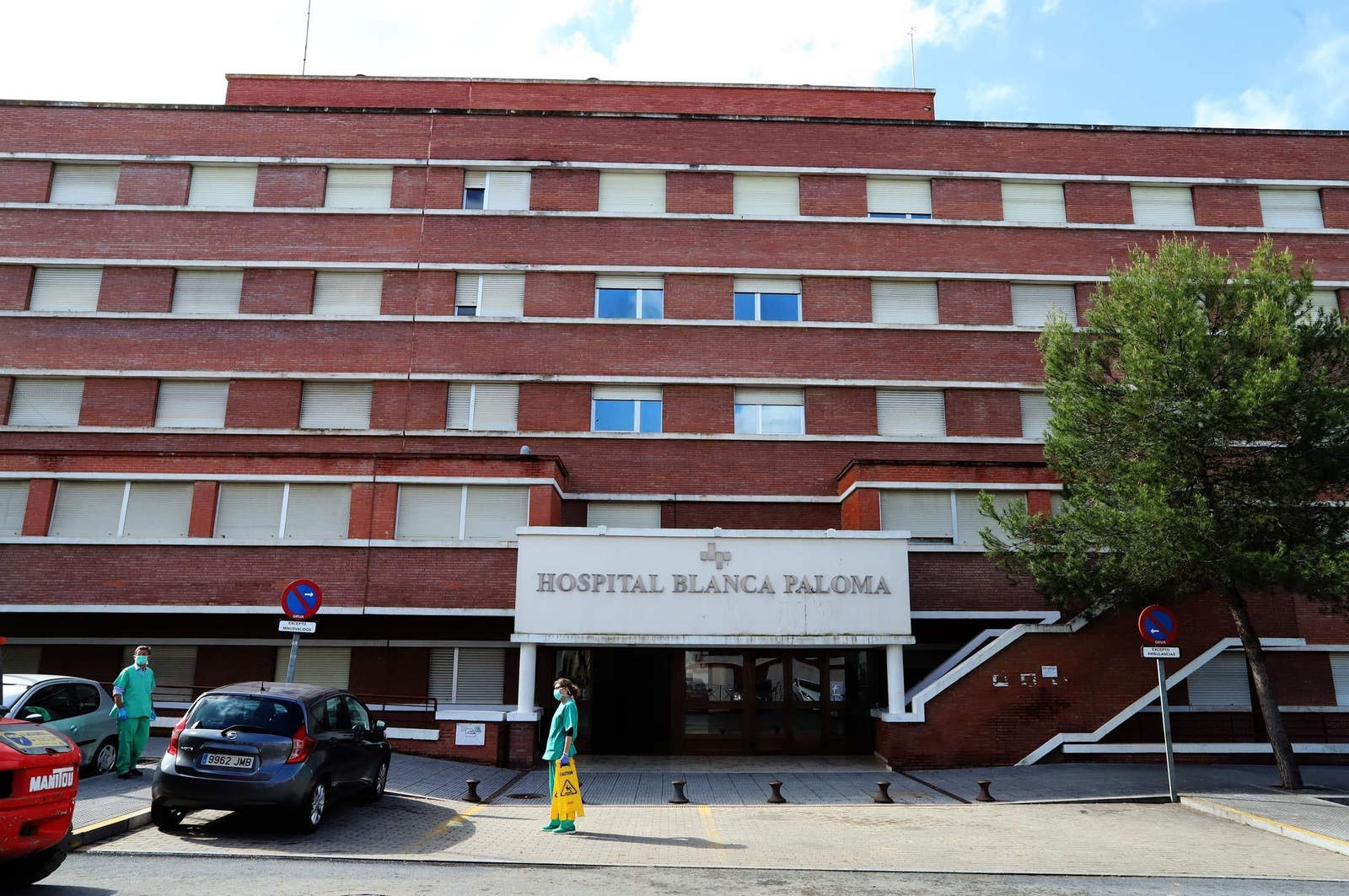 El edificio del Blanca Paloma durante la pandemia.